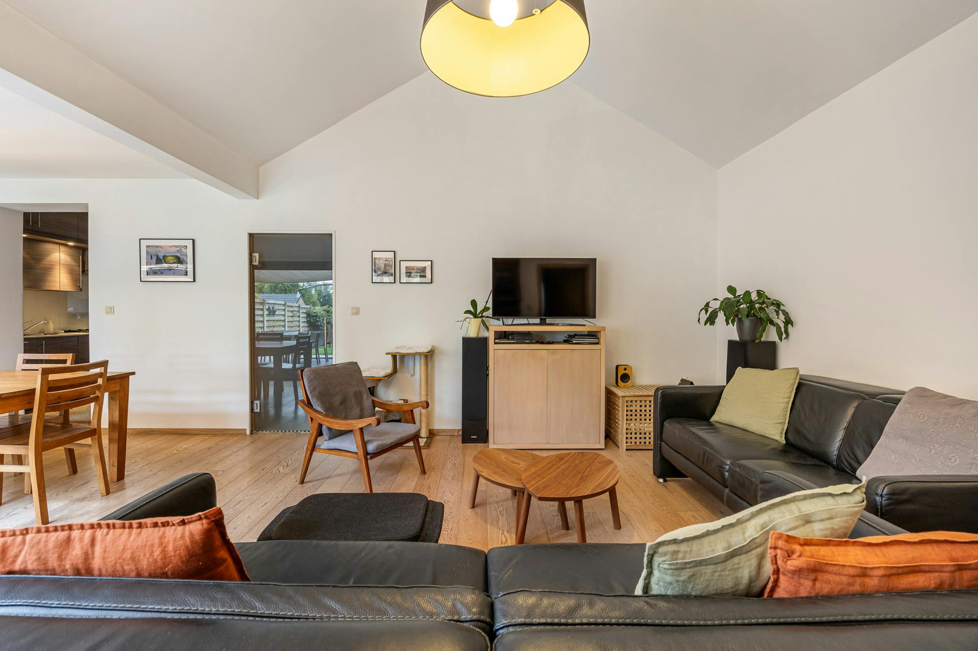 Volledig gerenoveerde gezinswoning op 12 Are te Alken  foto 6