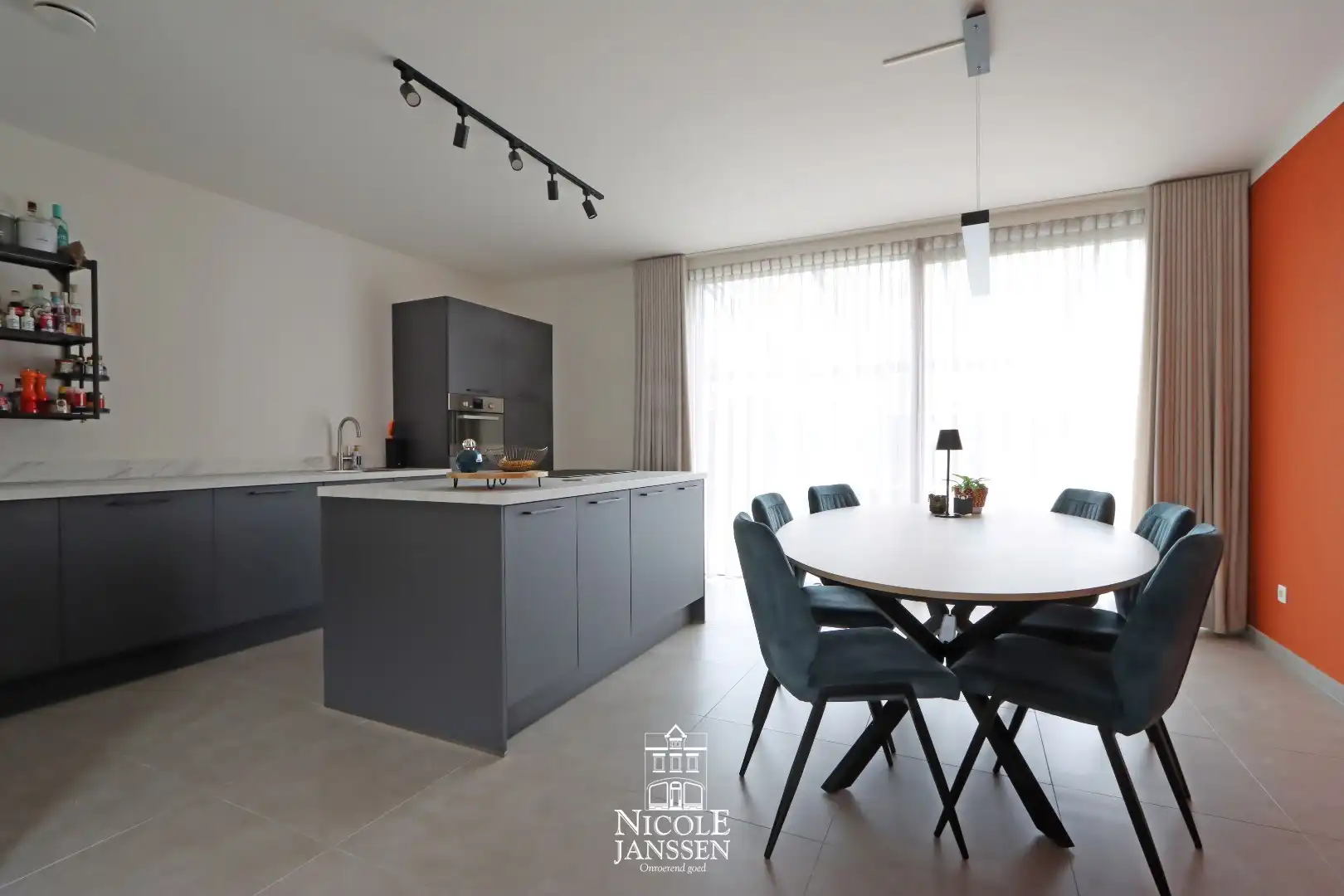 Halfvrijstaande nieuwbouwwoning met drie slaapkamers en gezellige tuin  foto 7