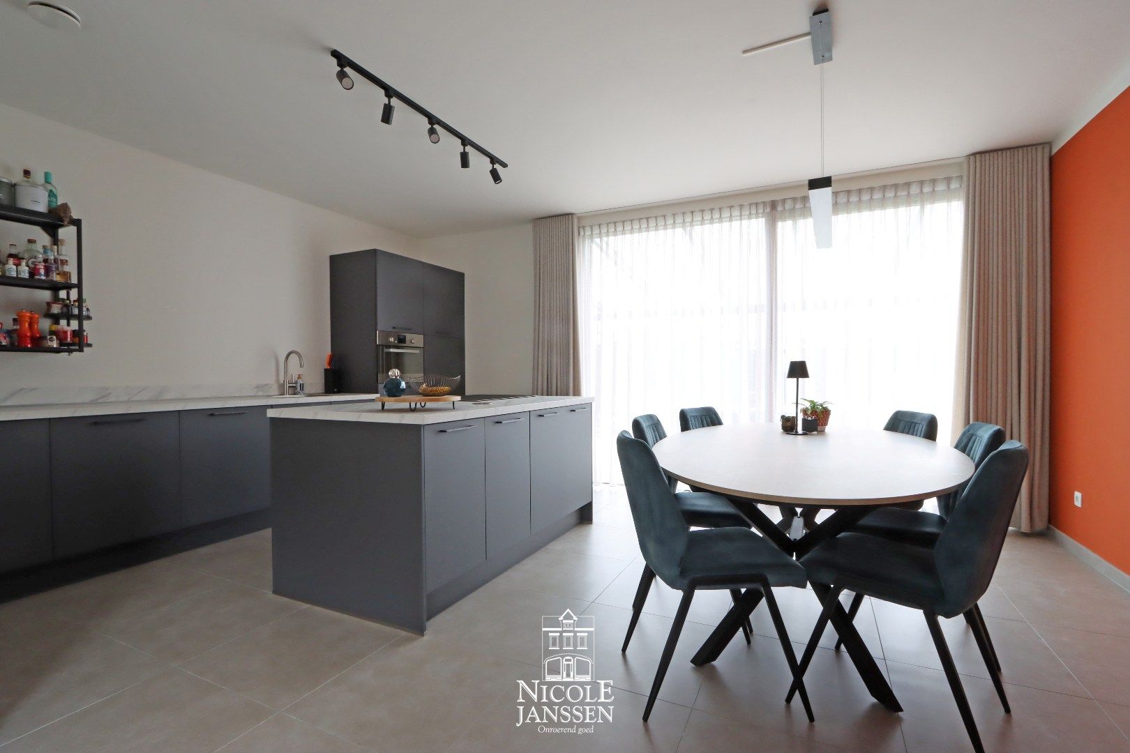 Halfvrijstaande nieuwbouwwoning met drie slaapkamers en gezellige tuin  foto 7