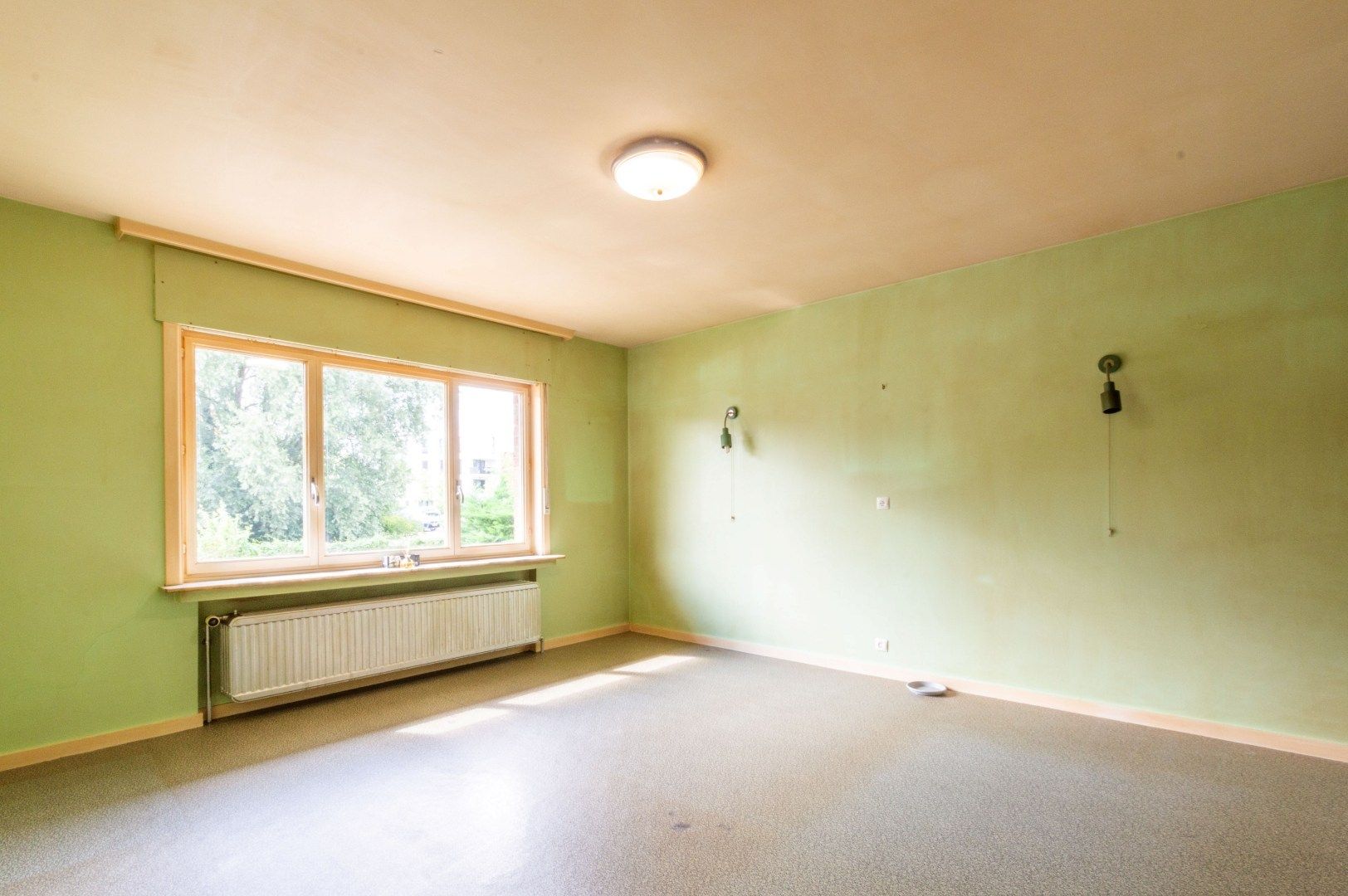 ZEER DEGELIJK GEBOUWDE VILLA OP 18A 91CA ! foto 13