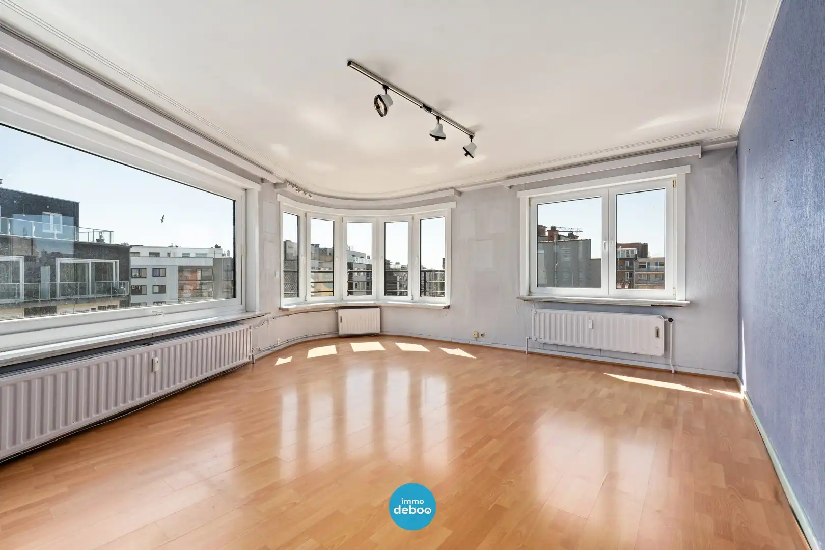 Zonnig hoekappartement vlakbij zee foto 2