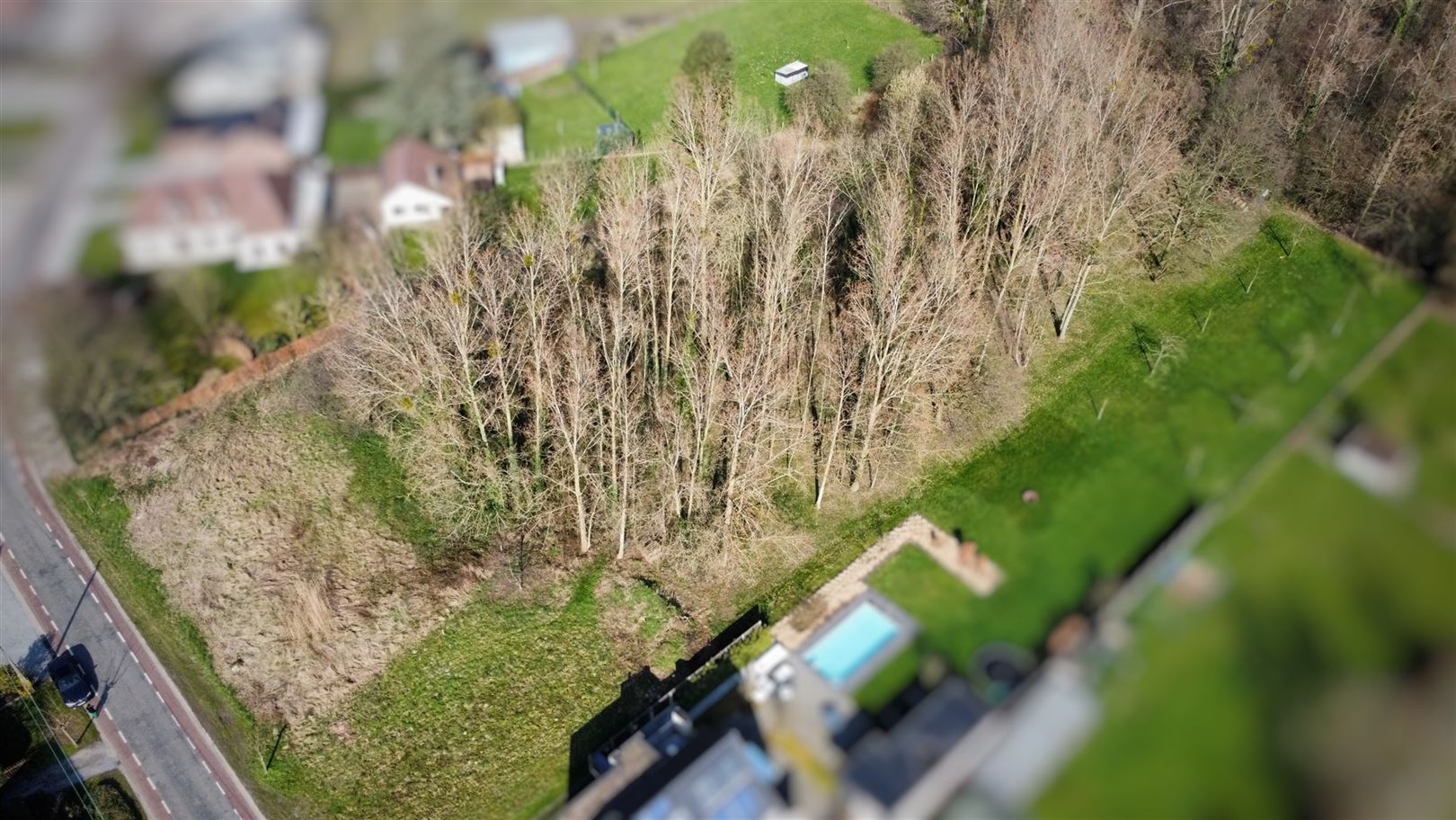 Rustig gelegen residentiële bouwgrond foto 5