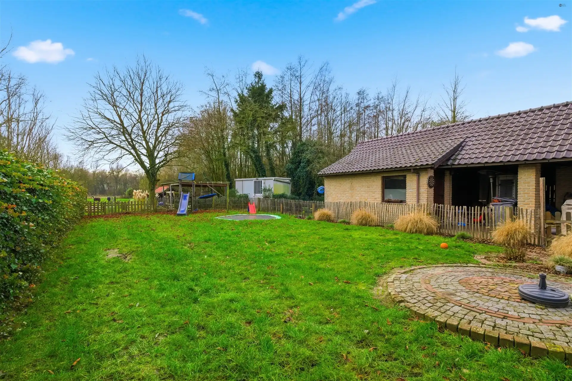 Open bebouwing met grote grond van 3.711m² foto 5