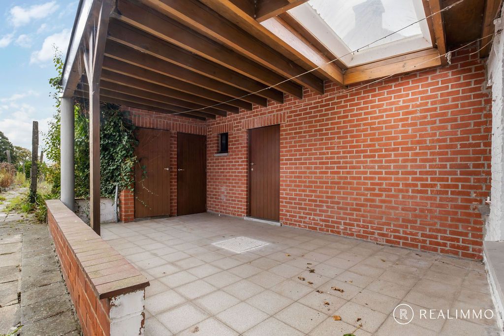 Landelijk gelegen renovatieproject te St-Denijs foto 9