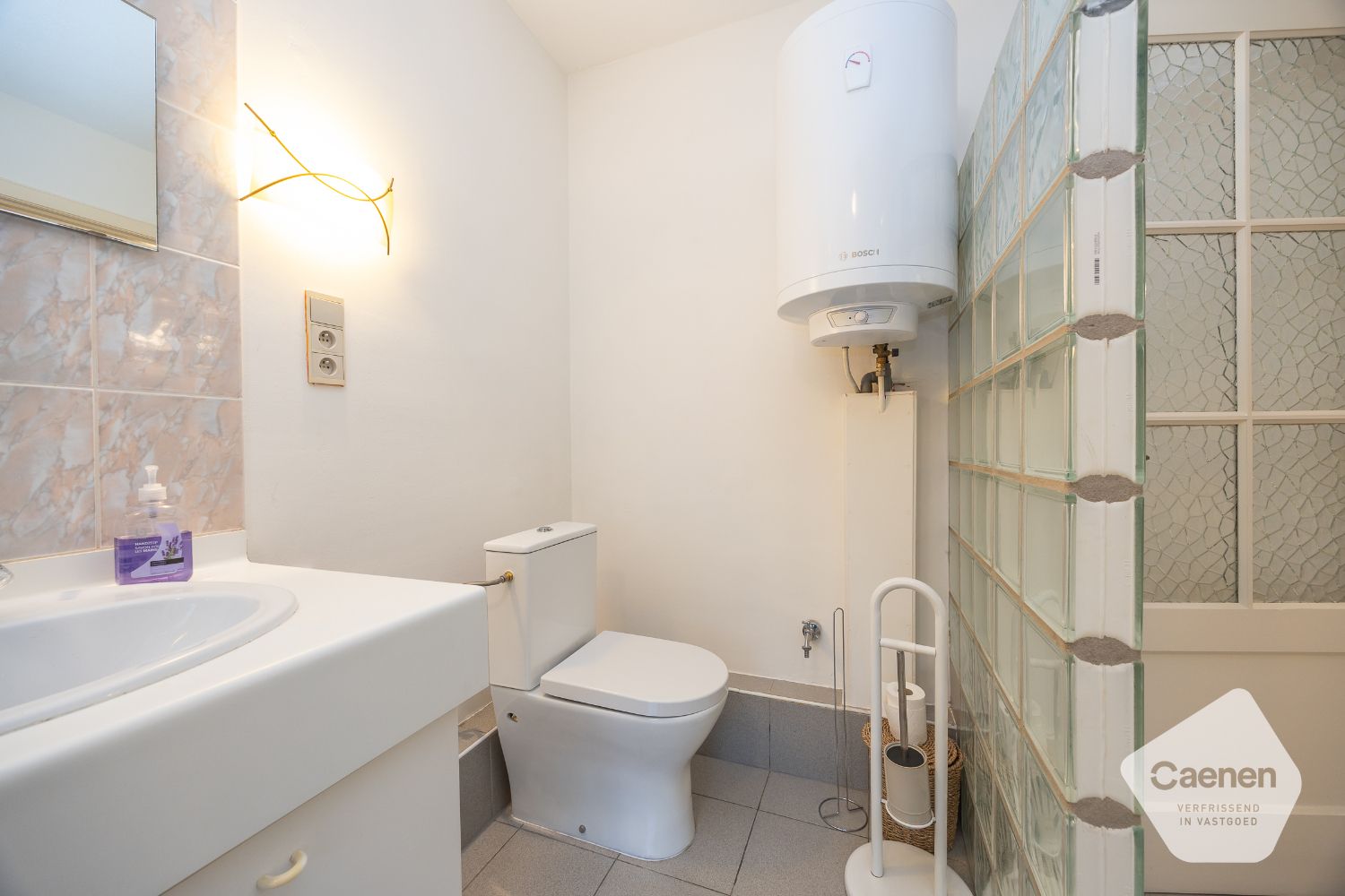 Opbrengsteigendom met 3 appartementen op toplocatie foto 32