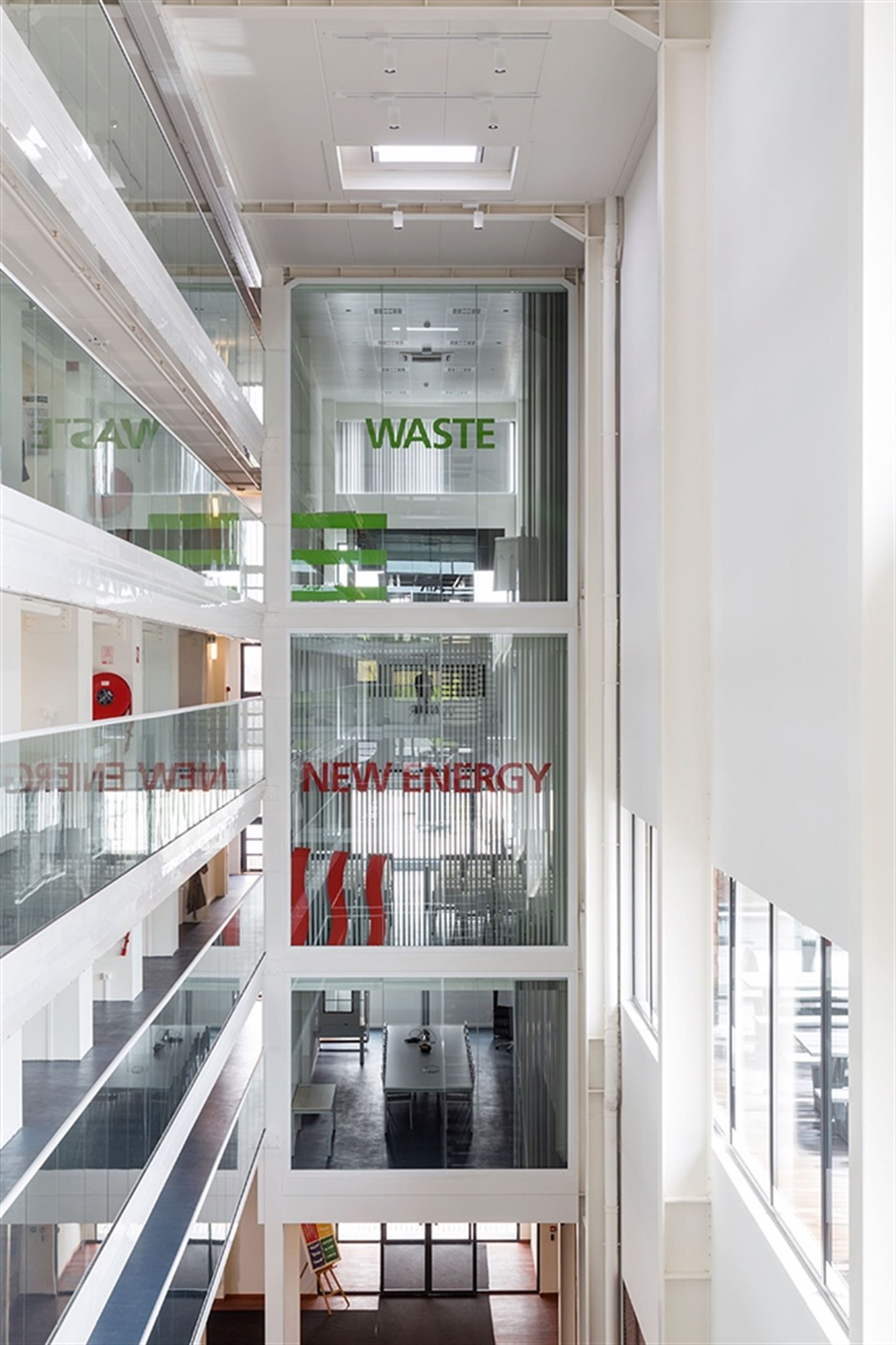 Kantoorgebouw foto 18