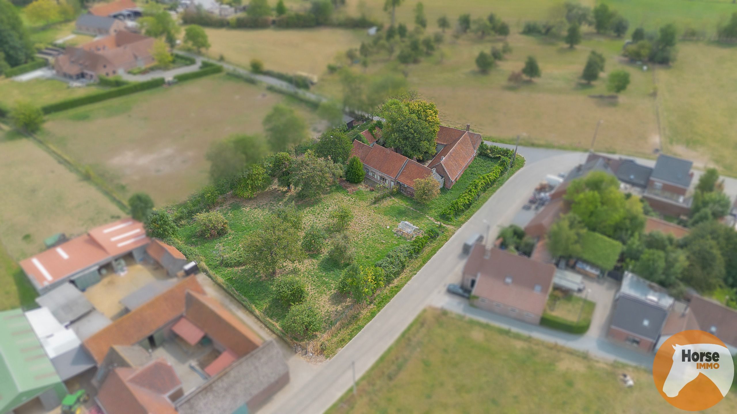 AAIGEM - Prachtige vierkantshoeve foto 4