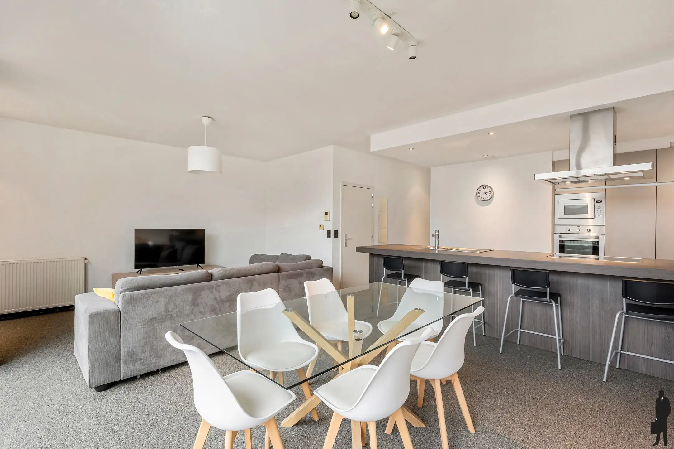 Ruim appartement met twee slaapkamers, terras en twee parkeerplaatsen in Residentie Viaduct-Dam foto 2