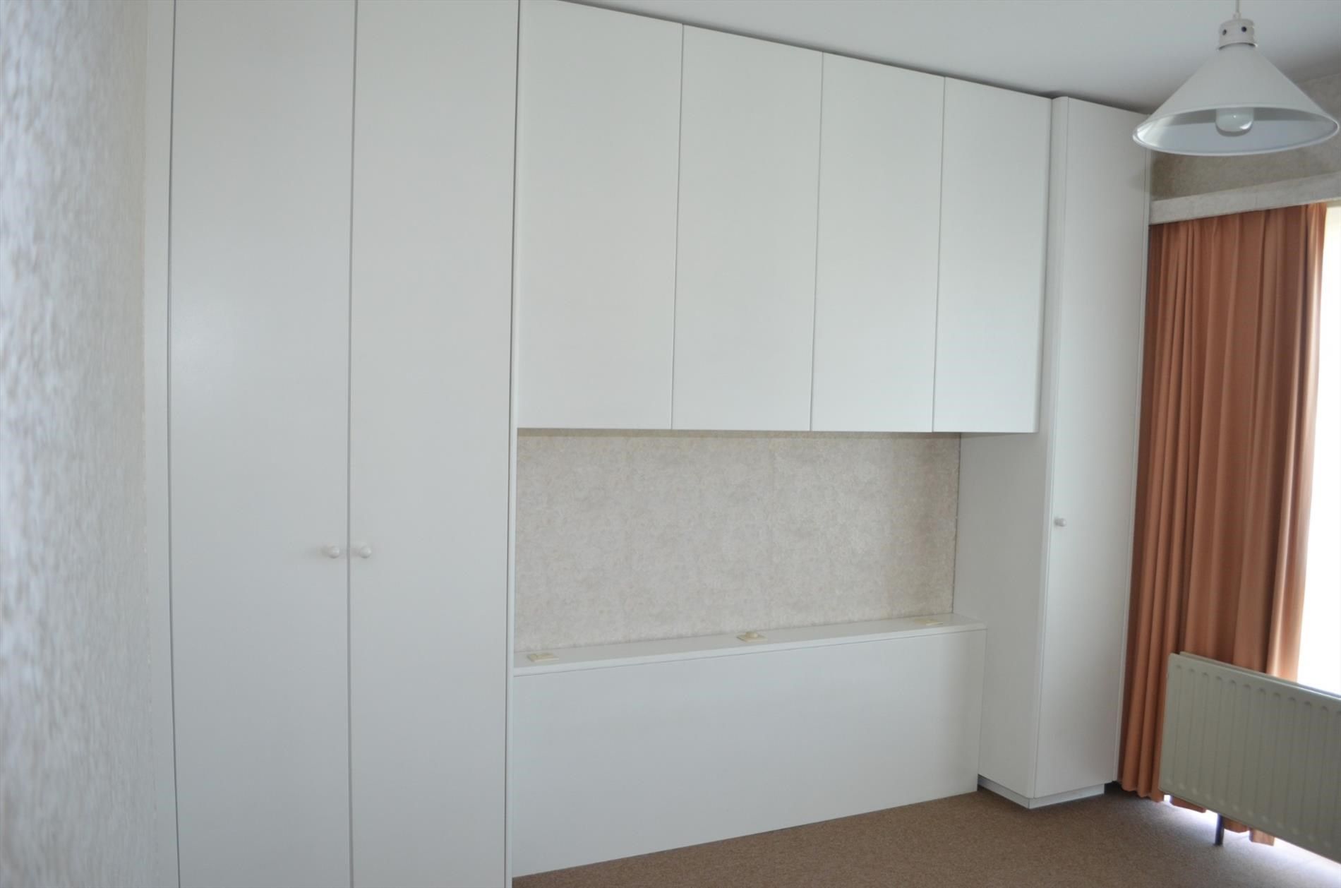 Volledig gerenoveerd appartement met mooi open zicht. foto 11