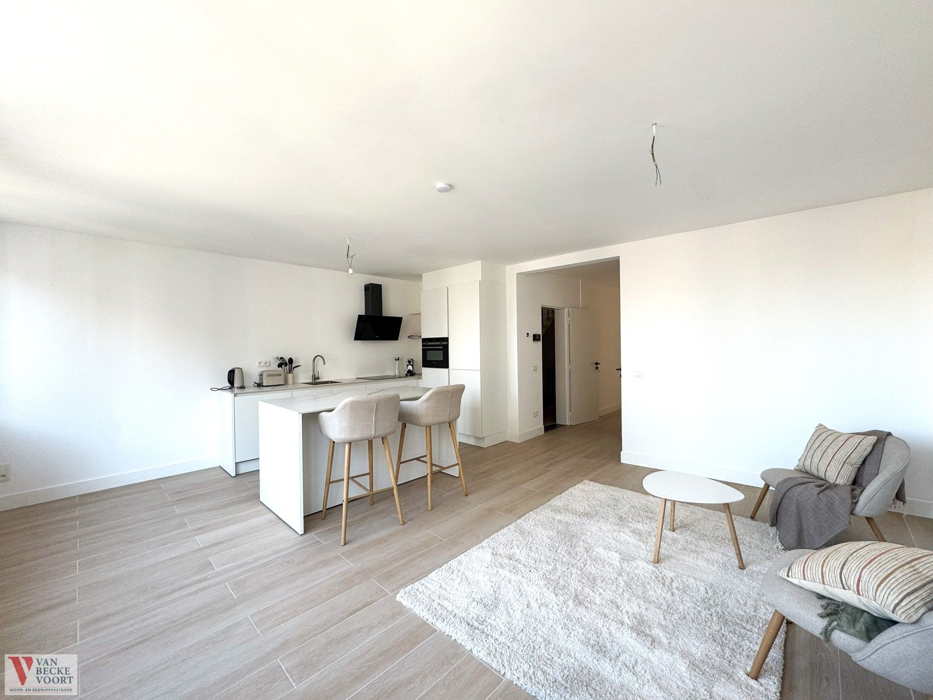 Subliem gerenoveerd appartement met terras foto 2