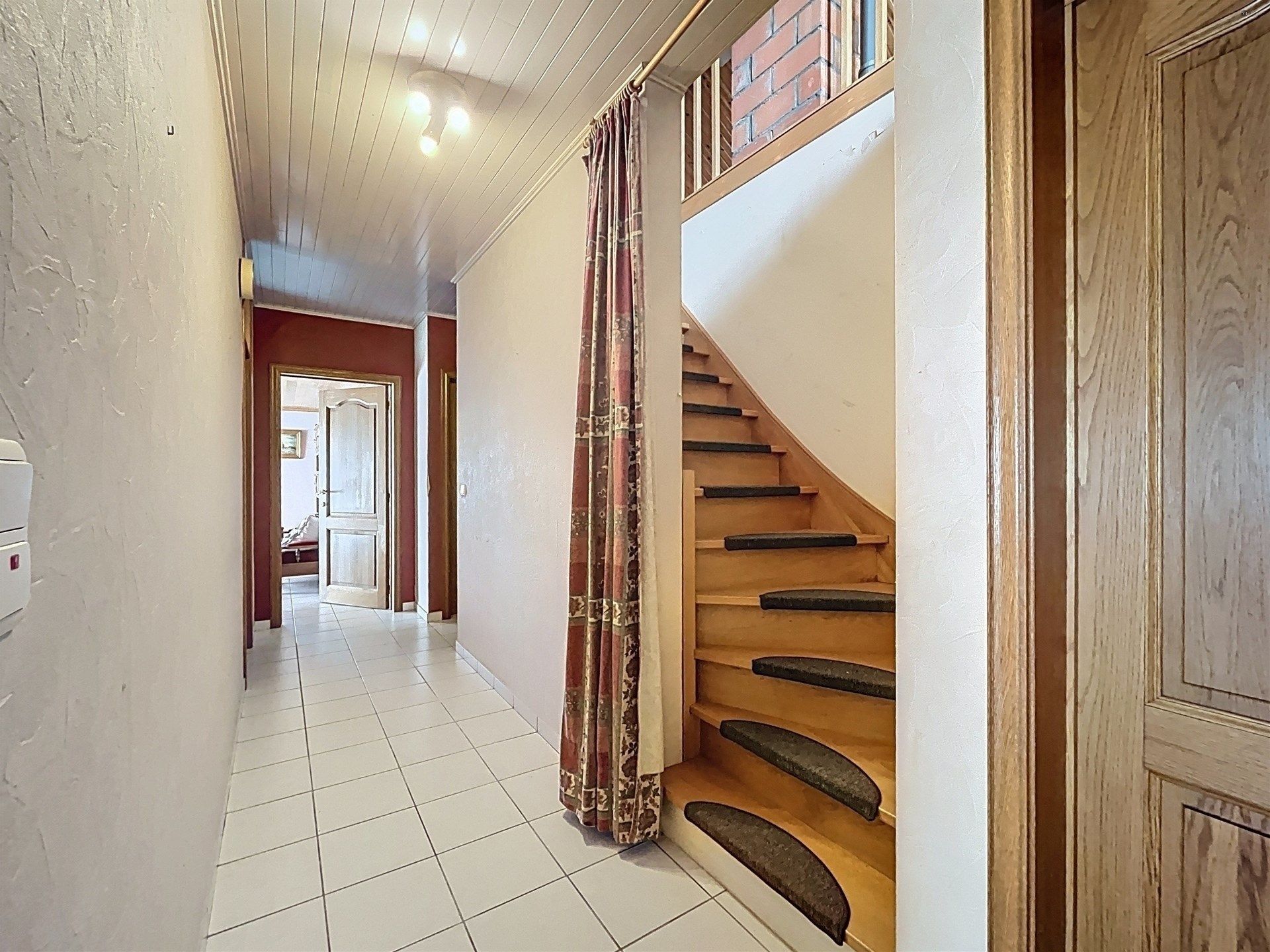 Open bebouwing/bungalow met garage op perceel van 1038m² foto 14