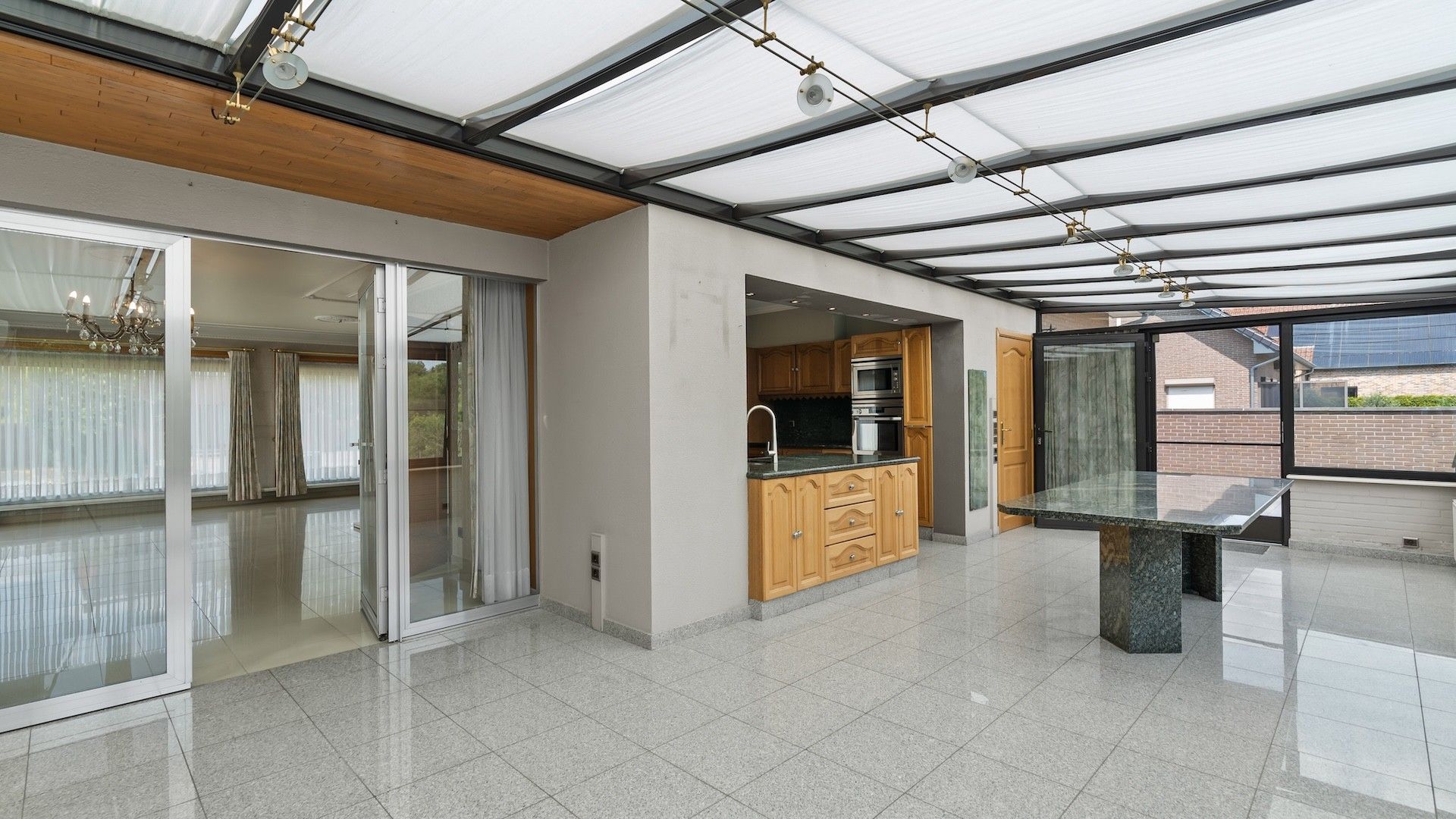 Zeer landelijk gelegen woning met praktijkruimte op een perceel van 19a72ca foto 9