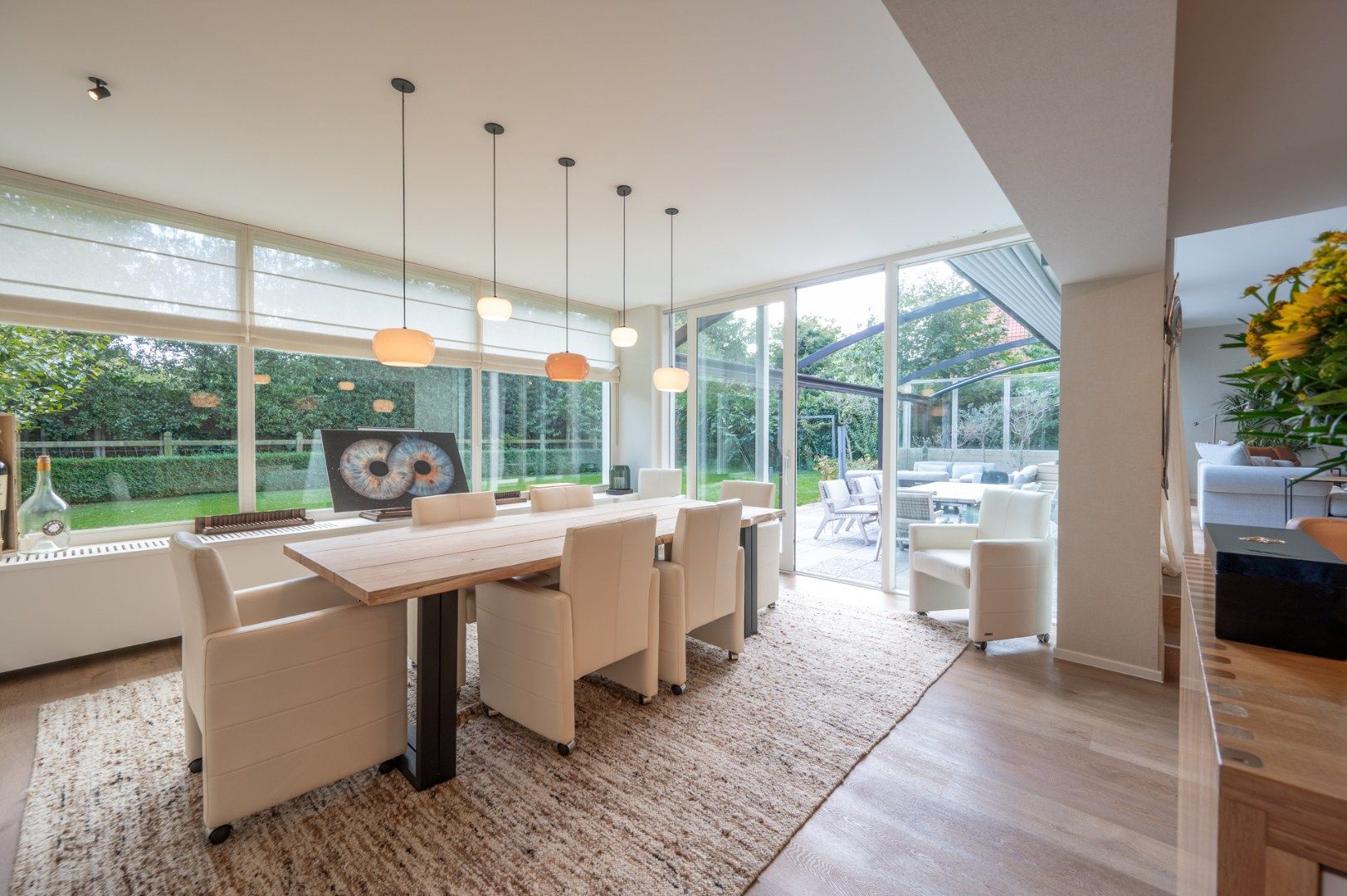 Exclusieve villa verscholen in een rustige laan in hartje Zoute foto 9