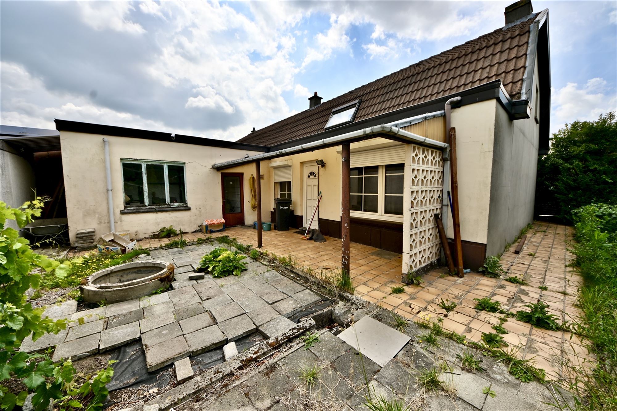 Te renoveren woning met 2 slaapkamers en tuin.  foto 13