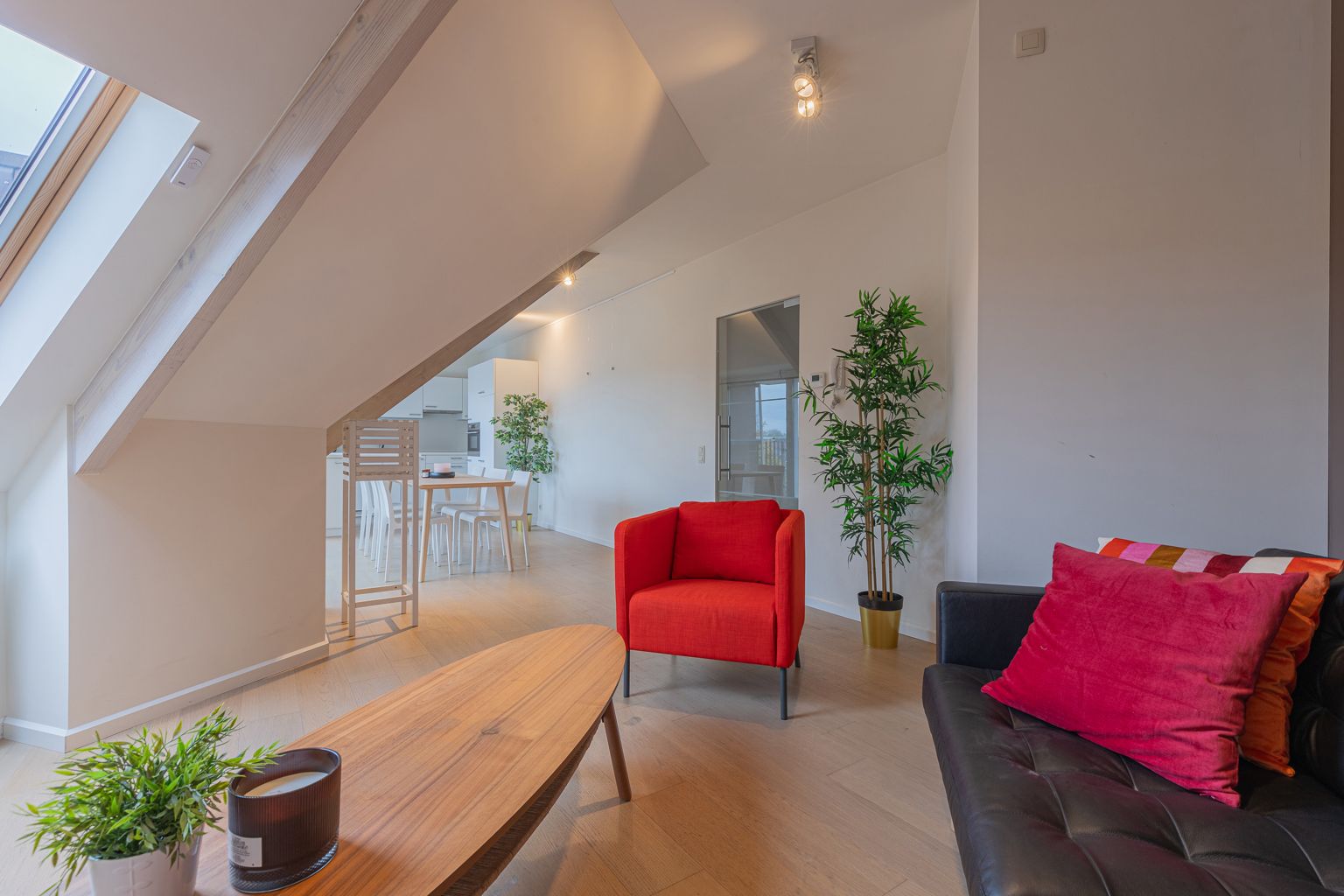 Recent appartement met 2 slaapkamers in het centrum! foto 7