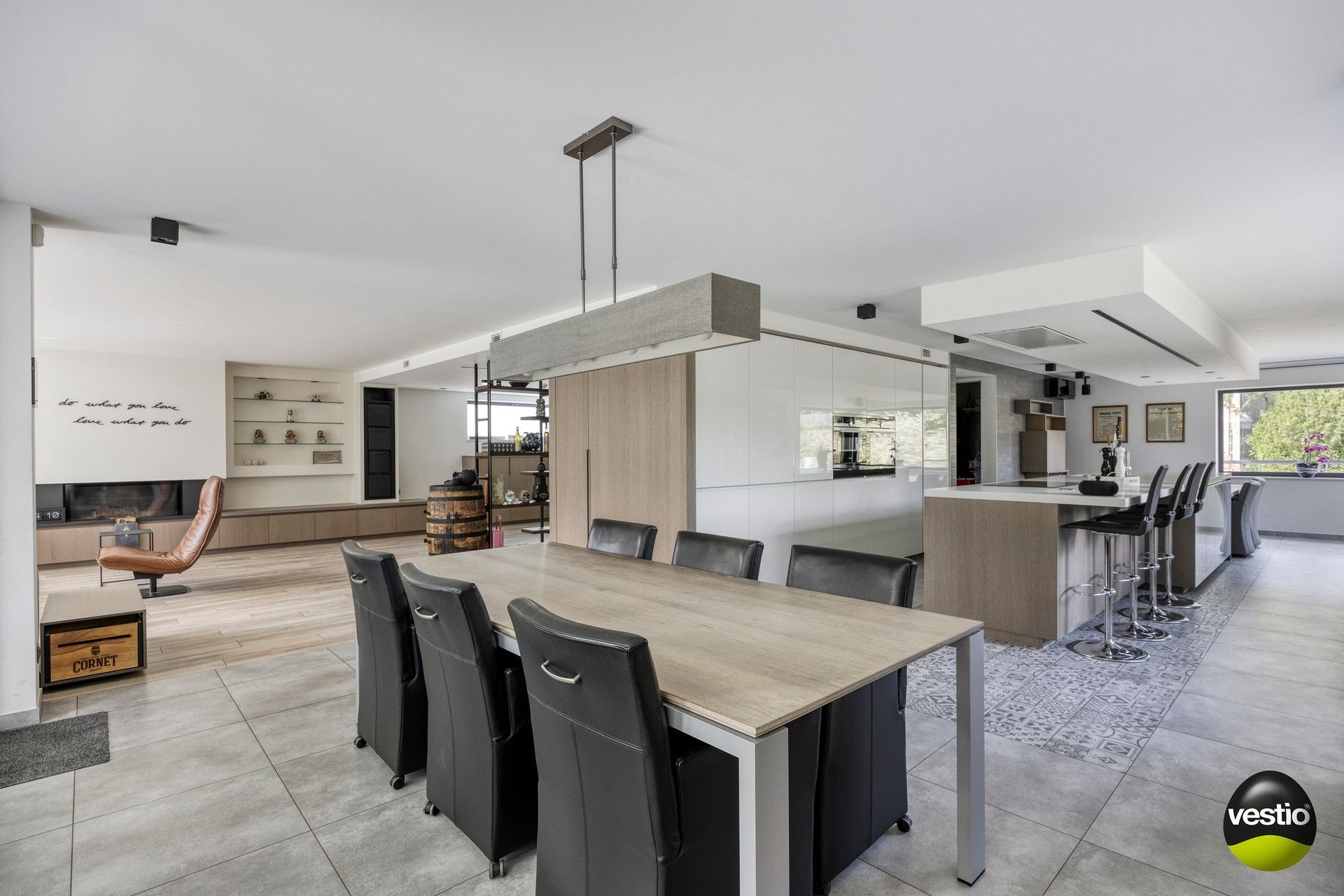 Luxueuze open bebouwing op mooi perceel van ca. 30 are. foto 6