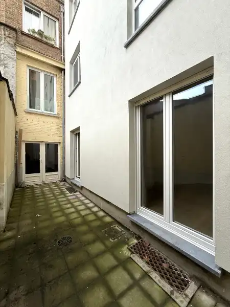 Modern 2-slaapkamerappartement met terras aan Sint-Annaplein foto 13