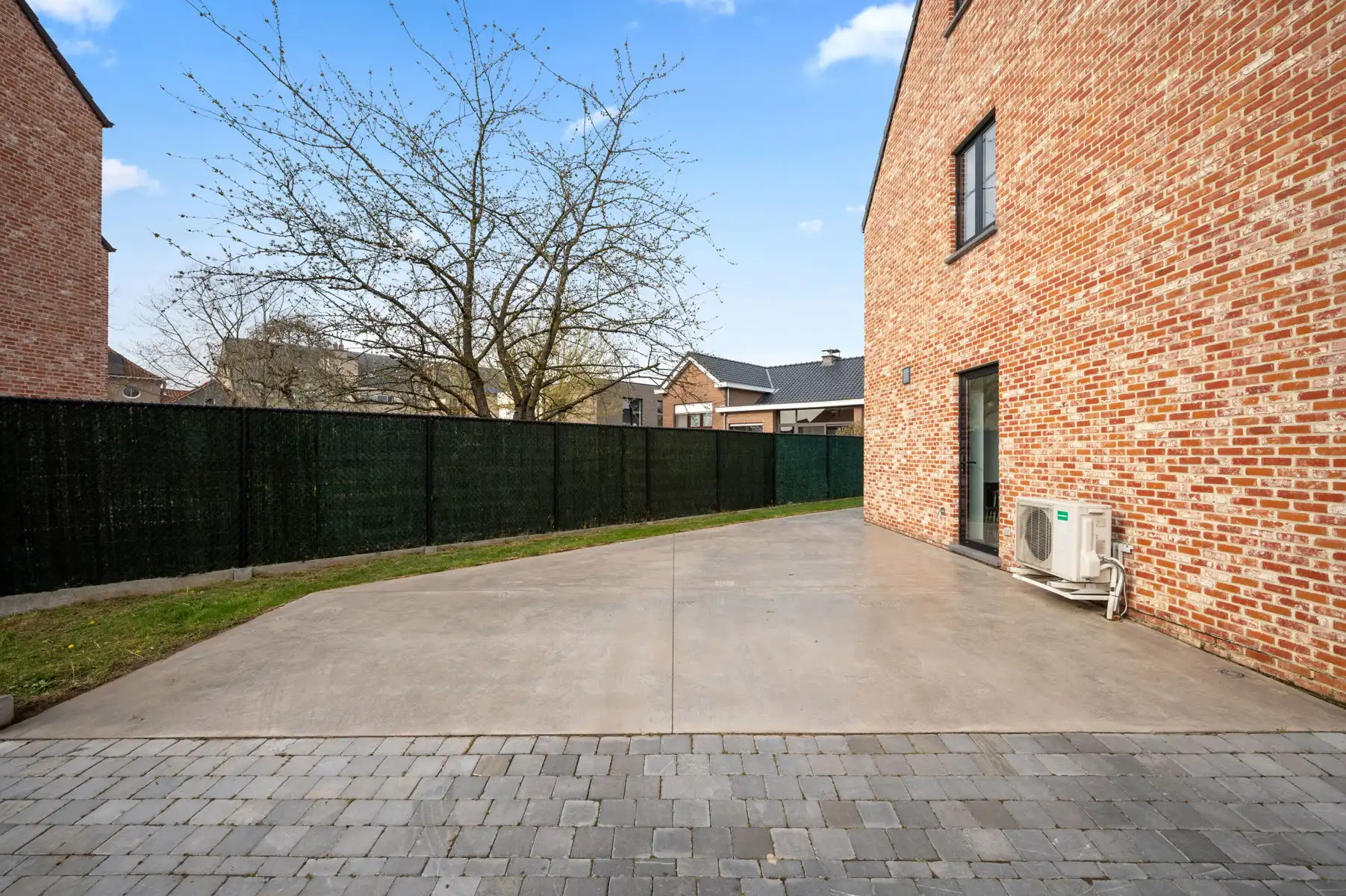 Recente vrijstaande woning in het centrum van RIJMENAM foto 21