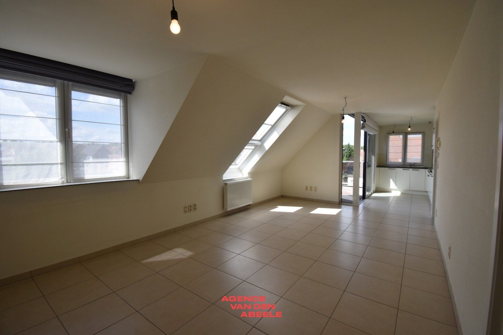 Opbrengsteigendom met 6 appartementen en 7 garages  foto 6