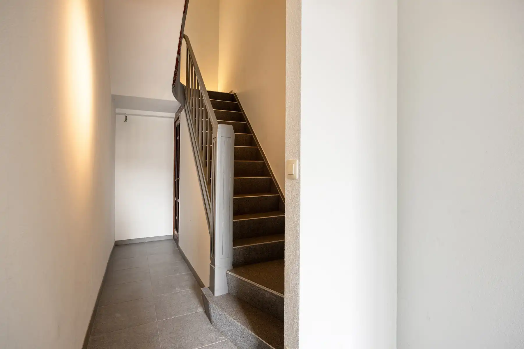 Lichtrijk instapklaar 1-slk appartement met ruim terras! foto 2