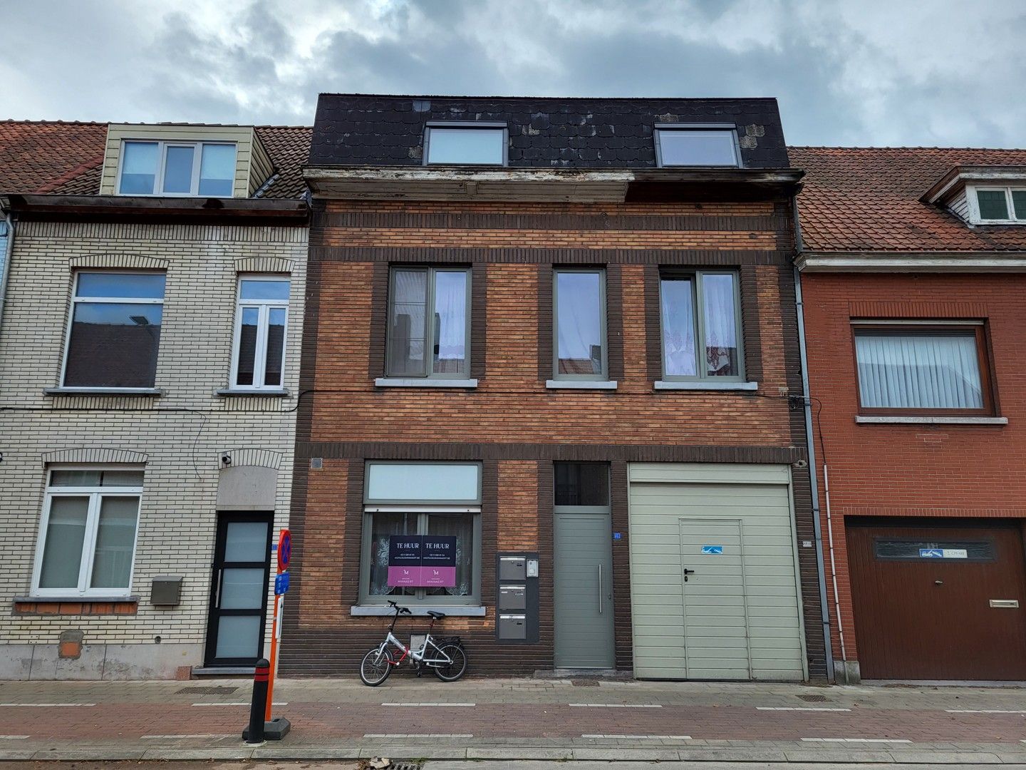 Gezellig appartement met 1 slaapkamer in het centrum van Eeklo foto {{pictureIndex}}