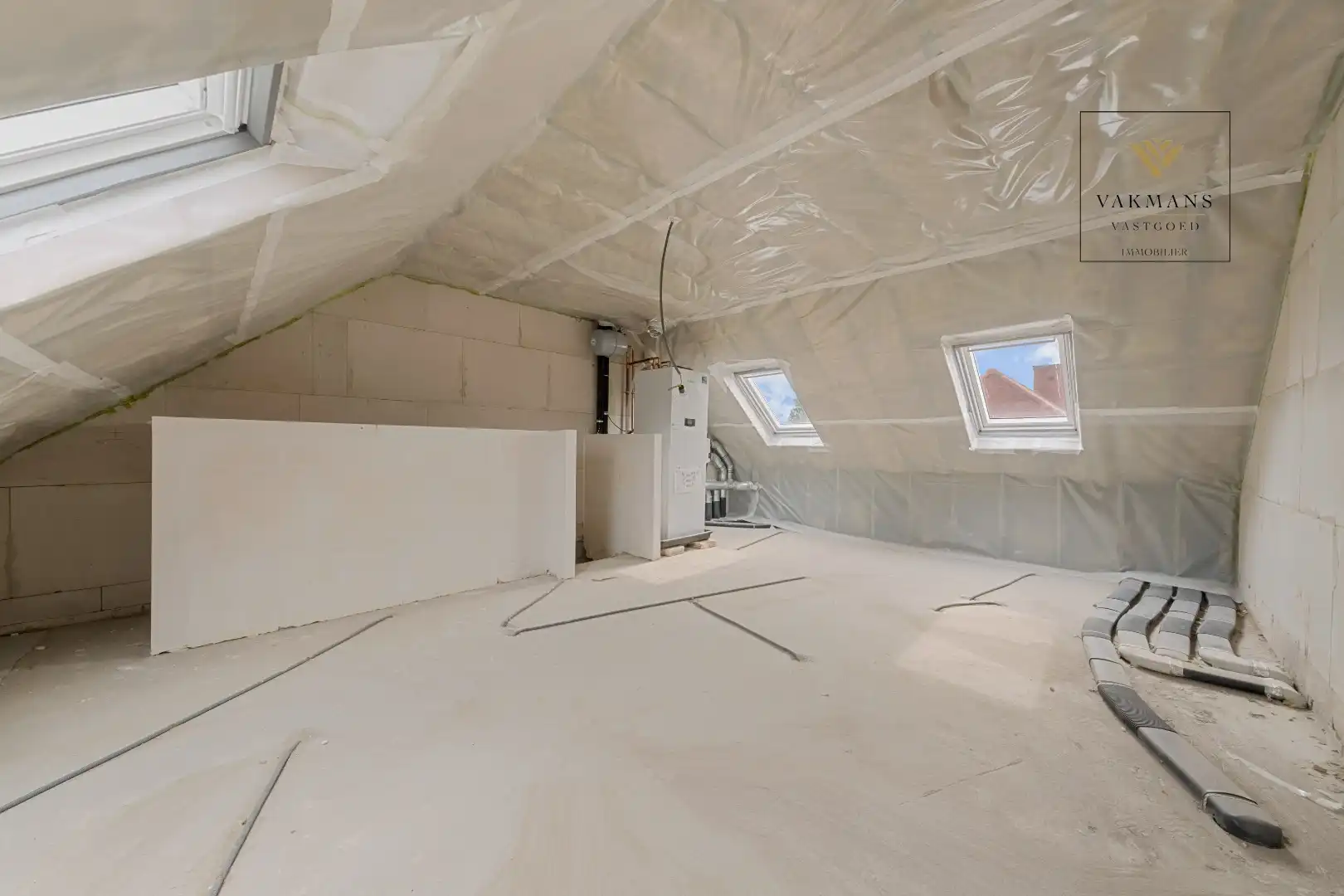 Een landelijke nieuwbouwwoning met zichten op de heuvels foto 16