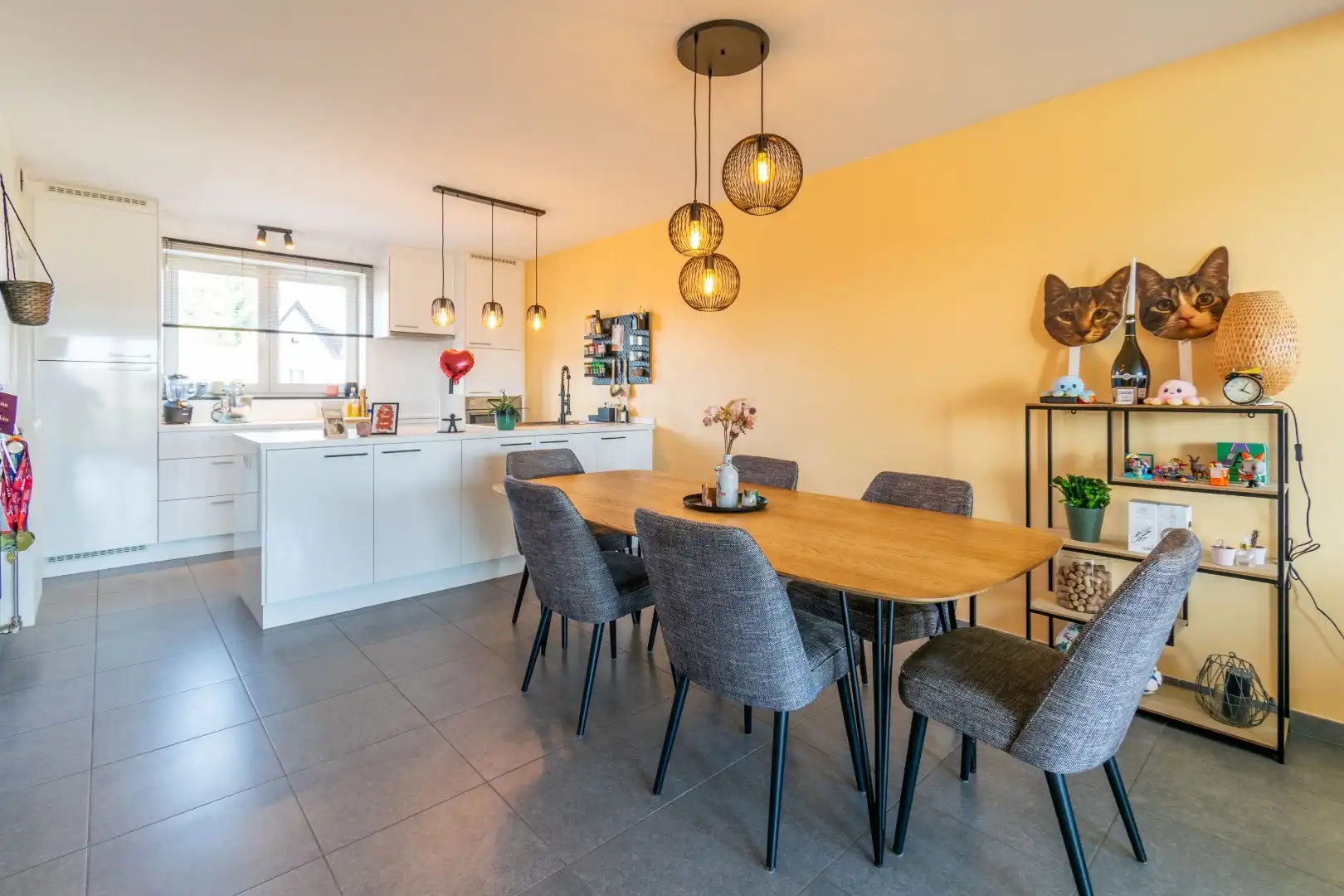 Een ruim en perfect onderhouden appartement! foto 10