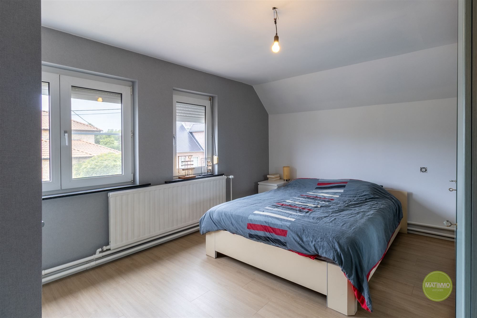 Instapklare gezinswoning met grote tuin in Balen-Wezel foto 12