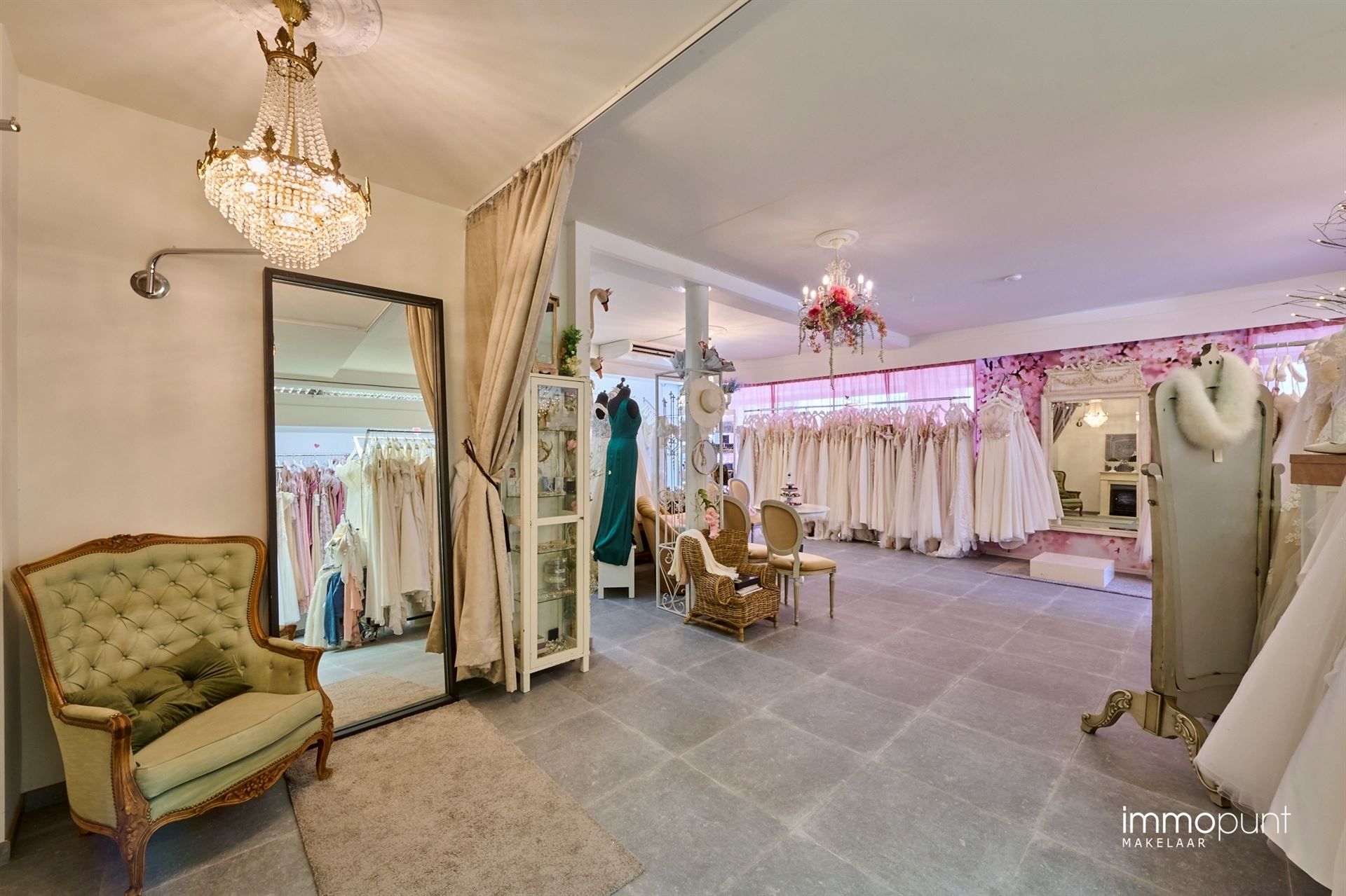 Handelspand met woonst foto 2