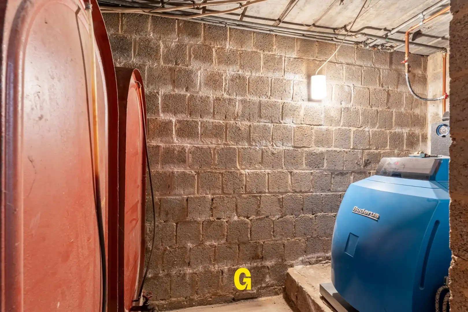 Op te frissen 3-slaapkamer appartement (124 m²) met terras, tuin en garage op wandelafstand van het centrum foto 25