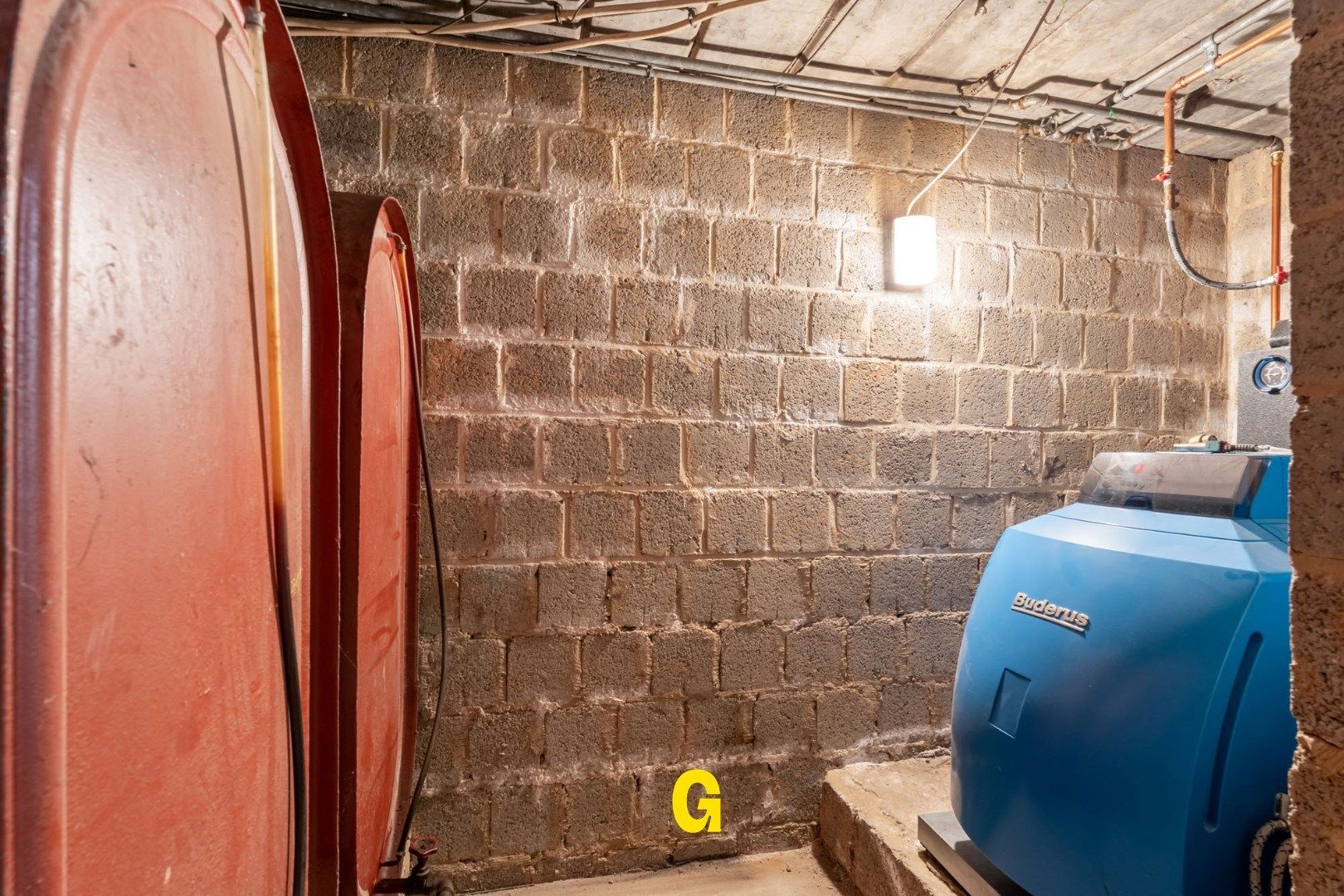 Op te frissen 3-slaapkamer appartement (124 m²) met terras, tuin en garage op wandelafstand van het centrum foto 25