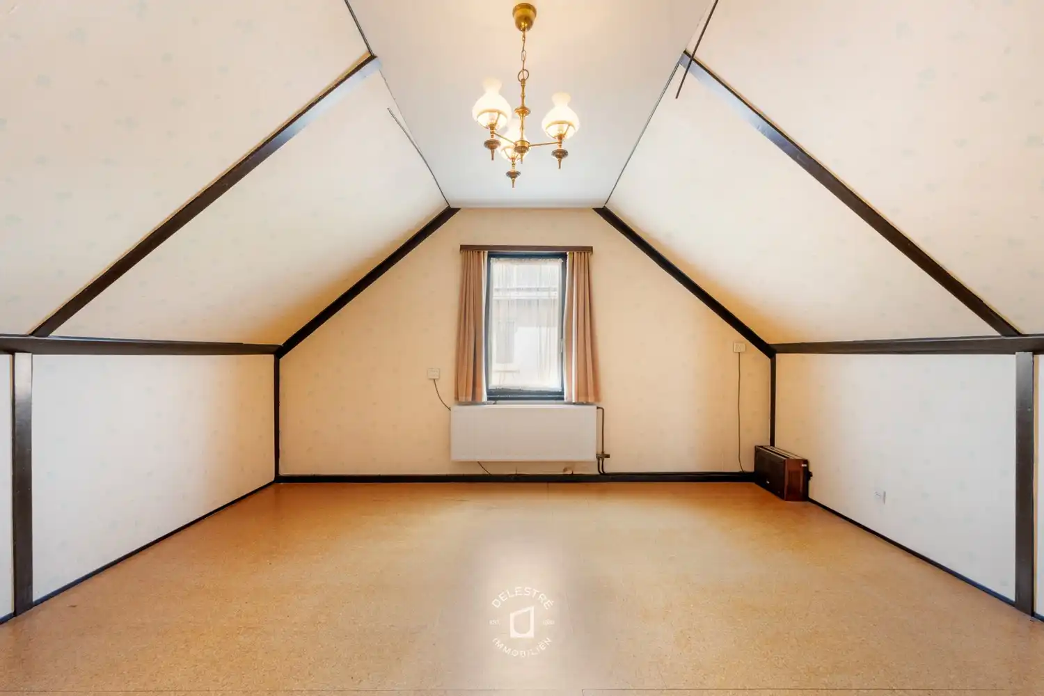 RUIME WONING met garage voor 2 wagens en grote tuin op centrale ligging in Welle foto 20