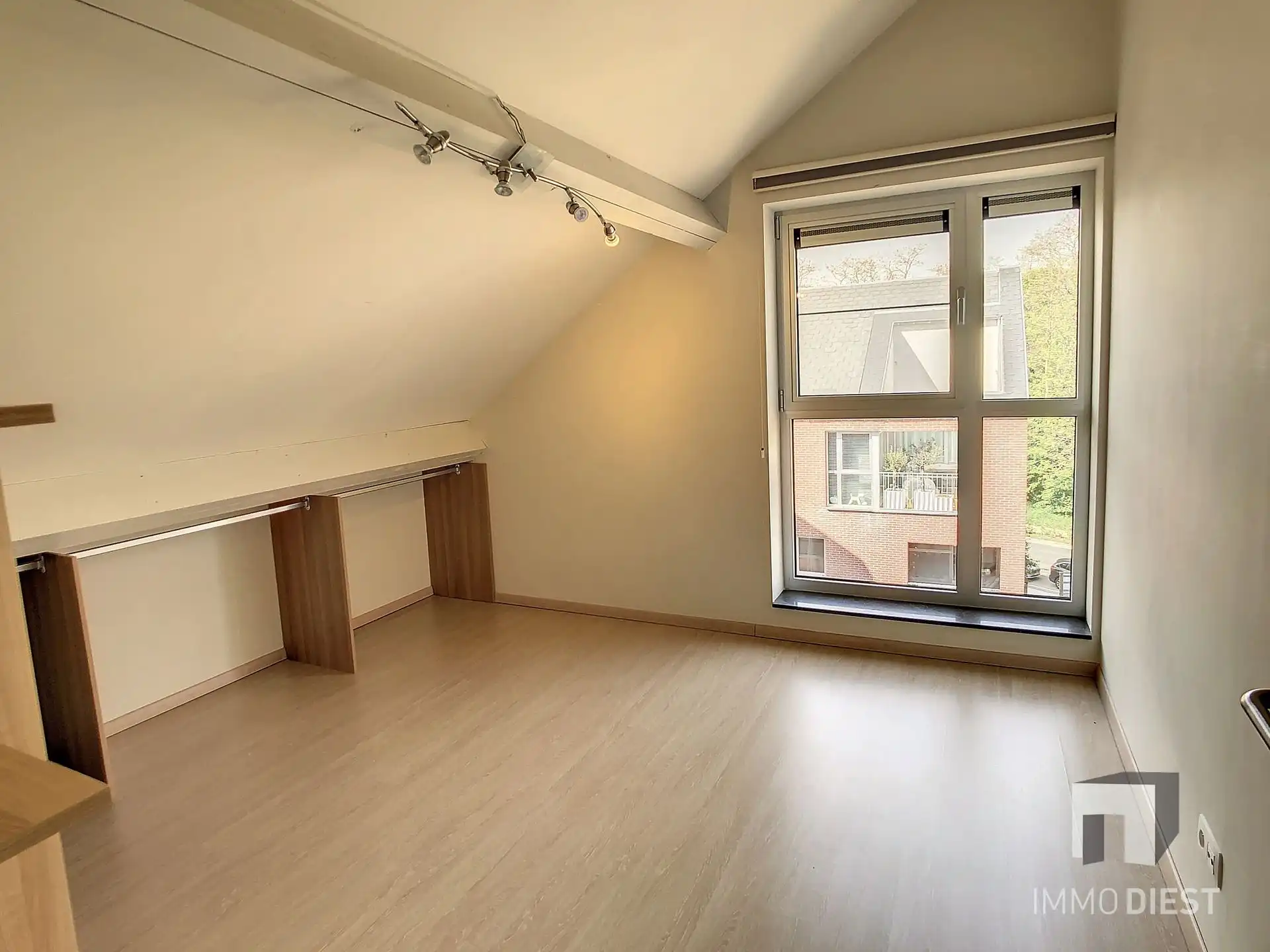 Knappe duplex met zicht op park en Demer - 3 slpks en parking foto 22