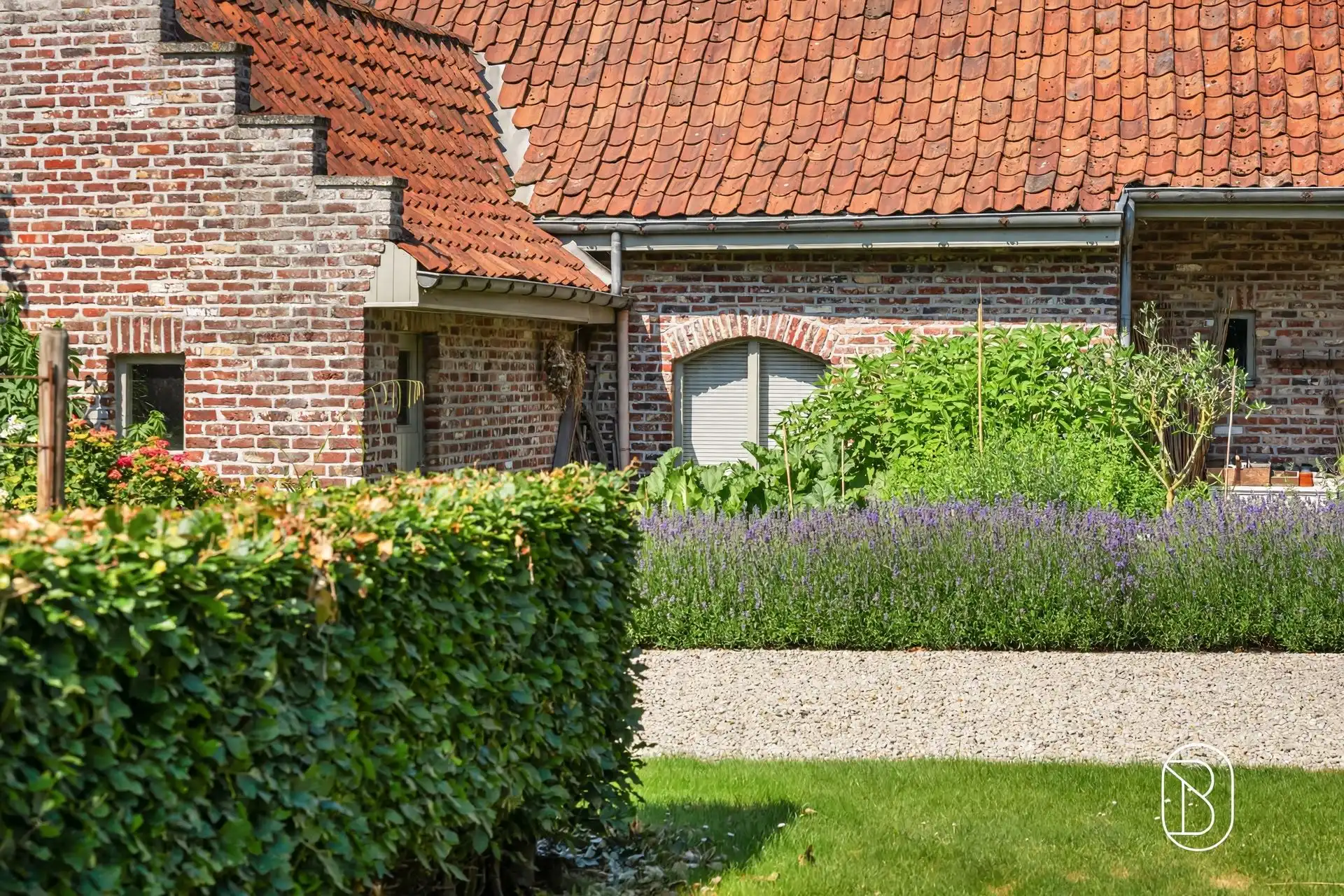 Charmante villa met tuin, garage en tal van mogelijkheden foto 5