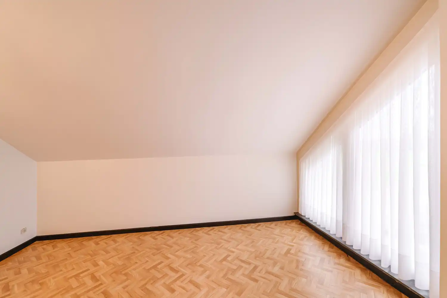 Halfopen woning te Meulebeke. foto 13