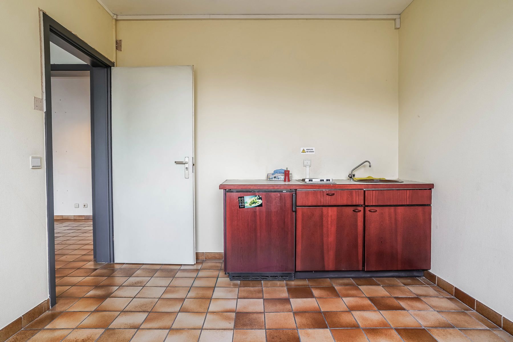 Veelzijdig, zeer ruim pand (handel én woonst) met tal van mogelijkheden in centrum Malderen! foto 24