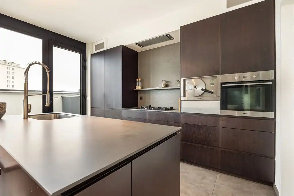 Luxe afgewerkt appartement in hartje Borgerhout foto 8