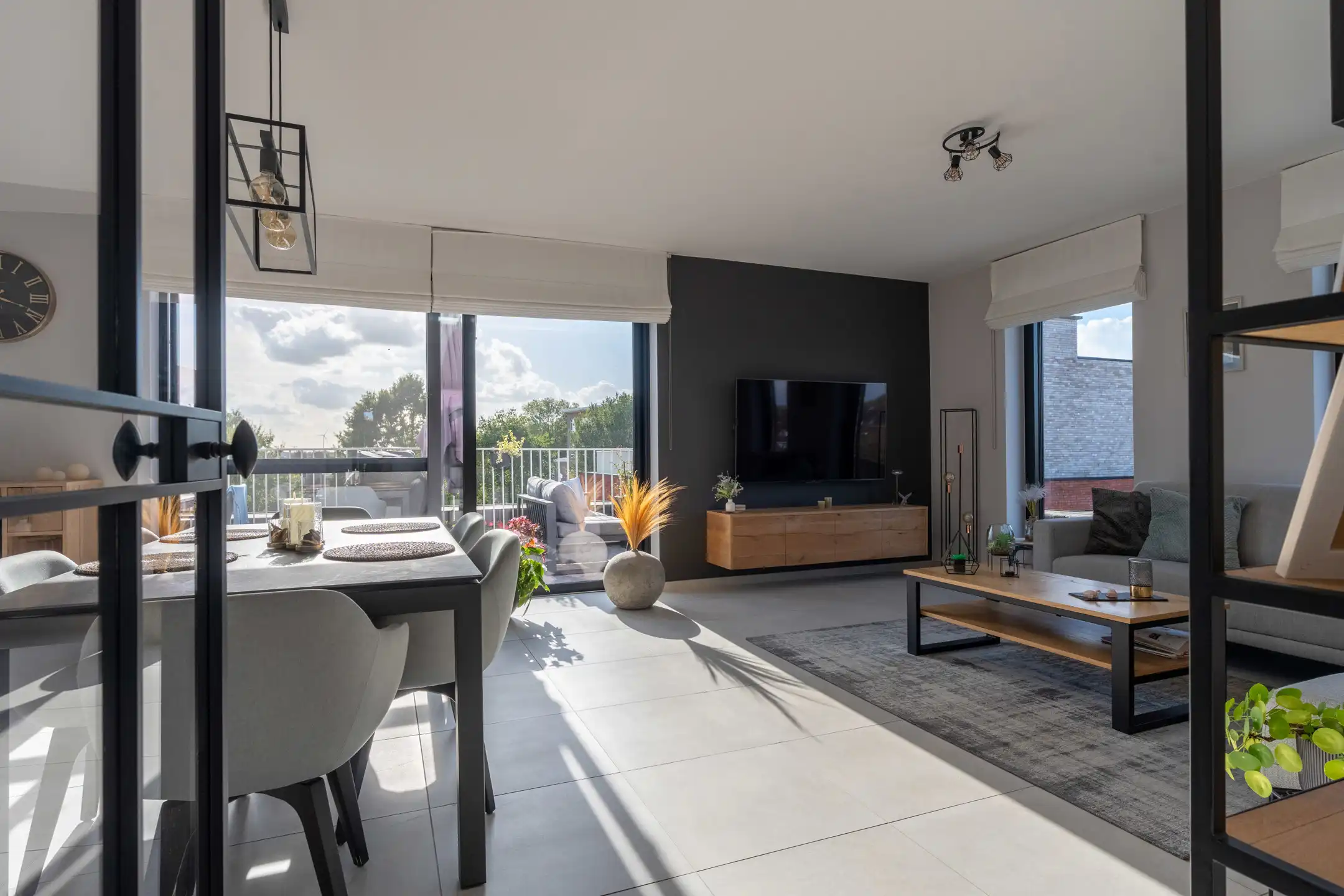 Energiezuinig penthouse met 2 slpks, terras en staanplaats. foto 5