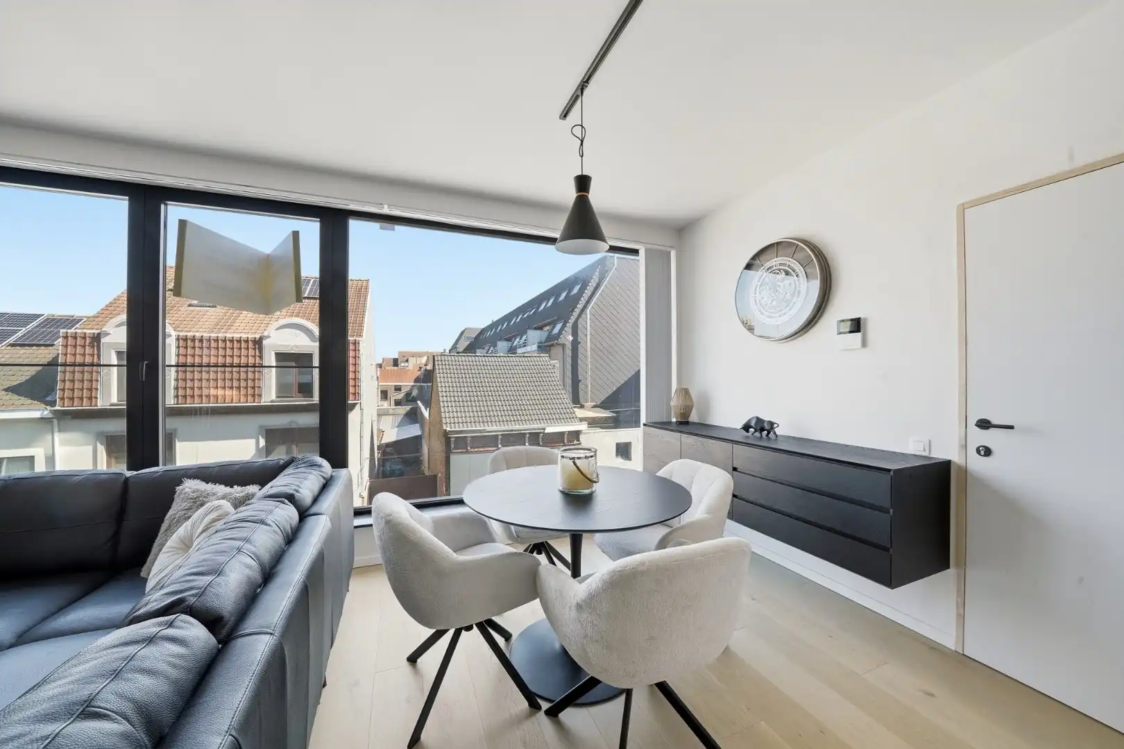 Modern energiezuinig 2-slaapkamerappartement te Bredene foto 4