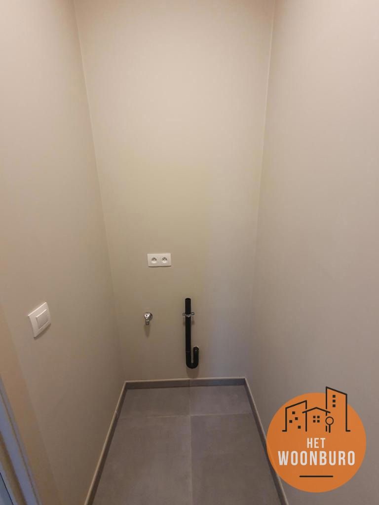 Appartement 4e Verd. met autostaanplaats en kelder foto 11