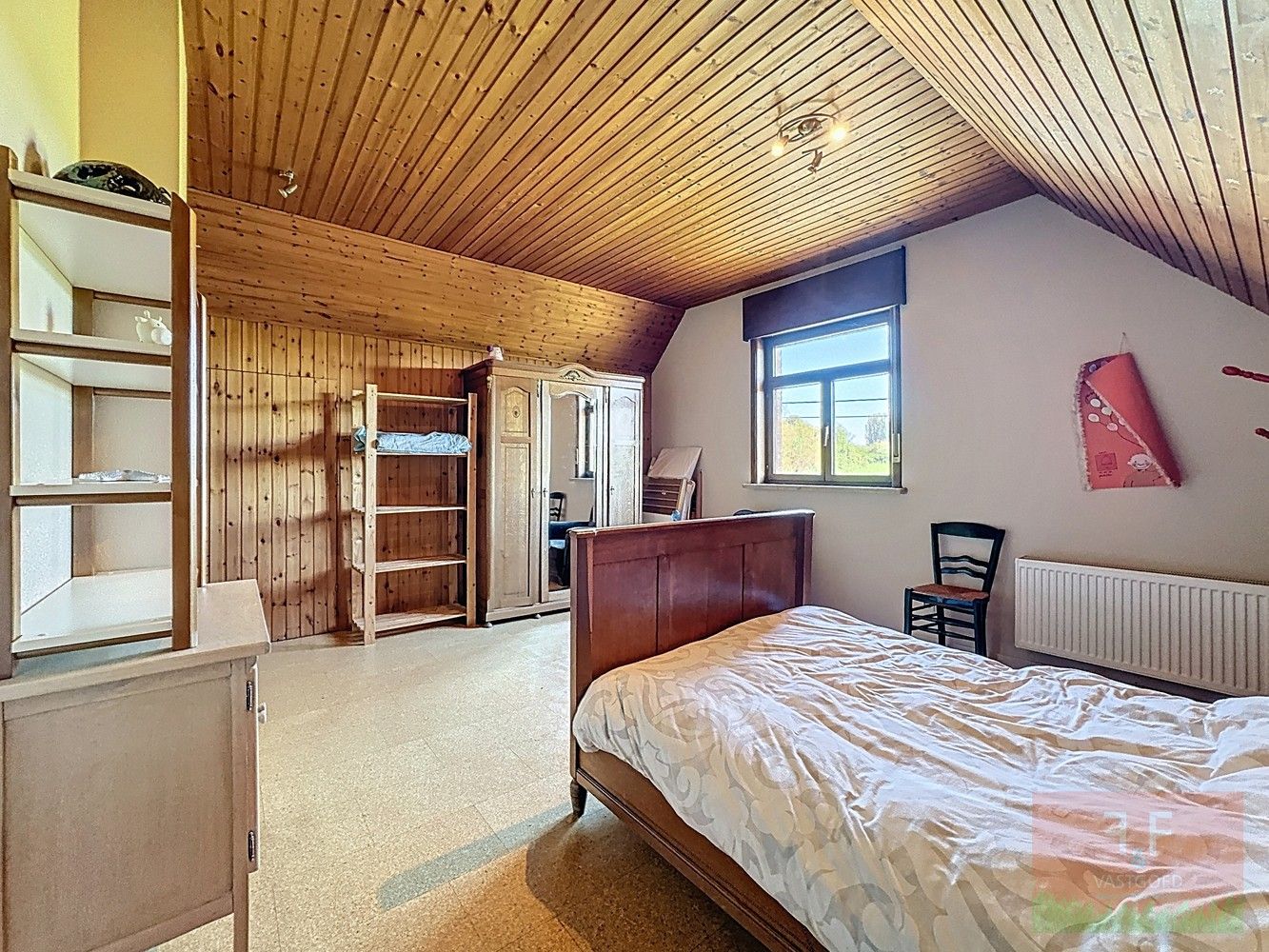 Vrijstaande eengezinswoning met 4 slaapkamers en 2 badkamers foto 27