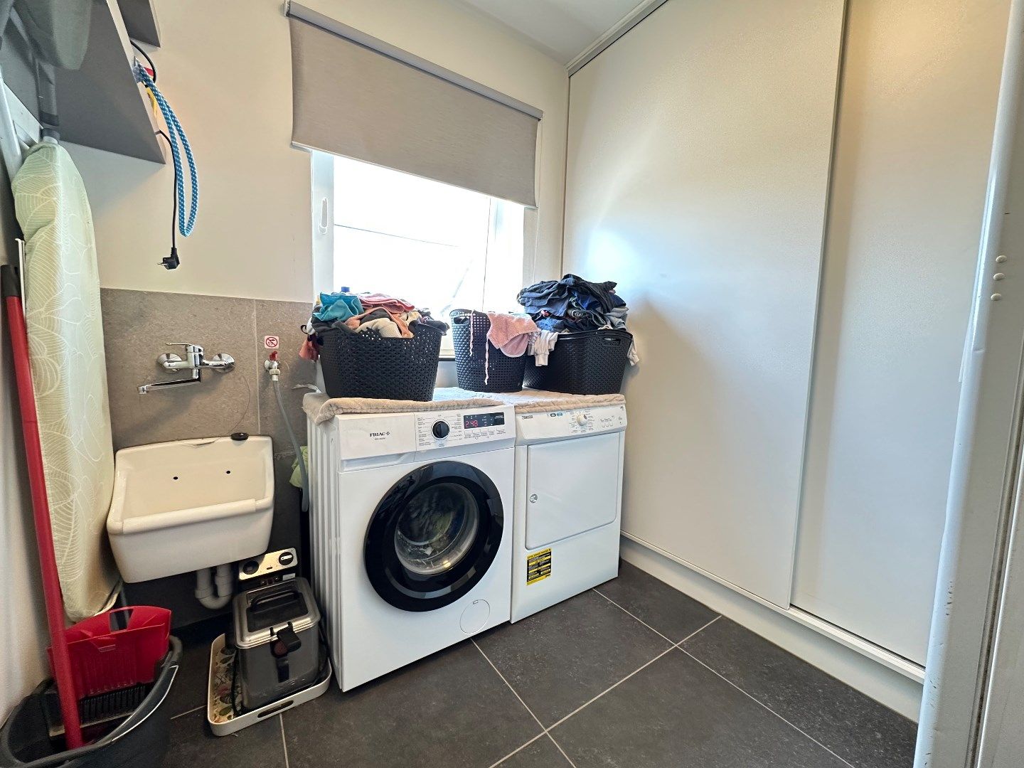 Nieuwbouwwoning met 3 slpkrs, 2x berging, zolder, carport en tuin te Tongeren foto 6