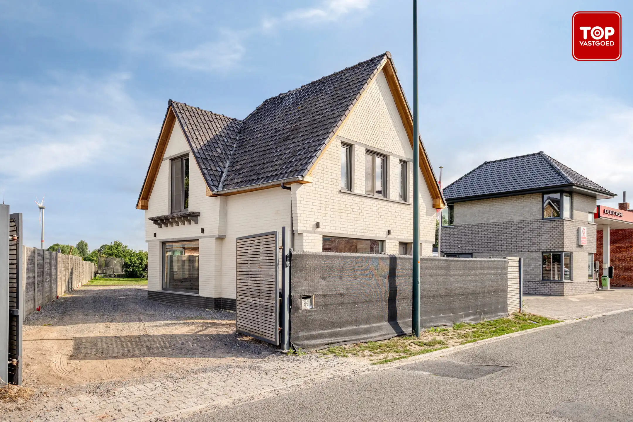 Alleenstaande woning in Adegem op een zeer rustige locatie foto 3