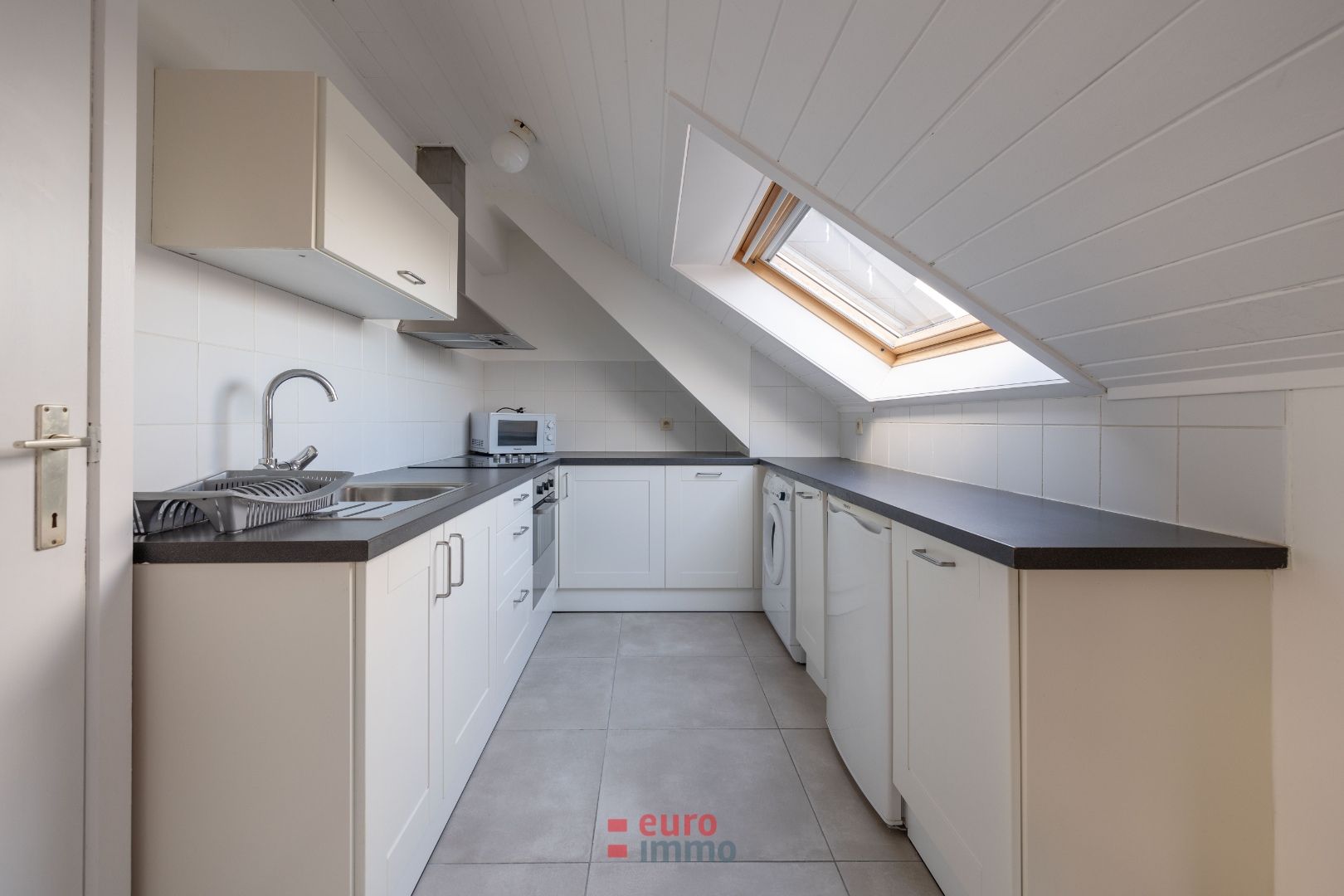 2 Gerenoveerde appartementen op centrale locatie in Nieuwpoort! foto 17