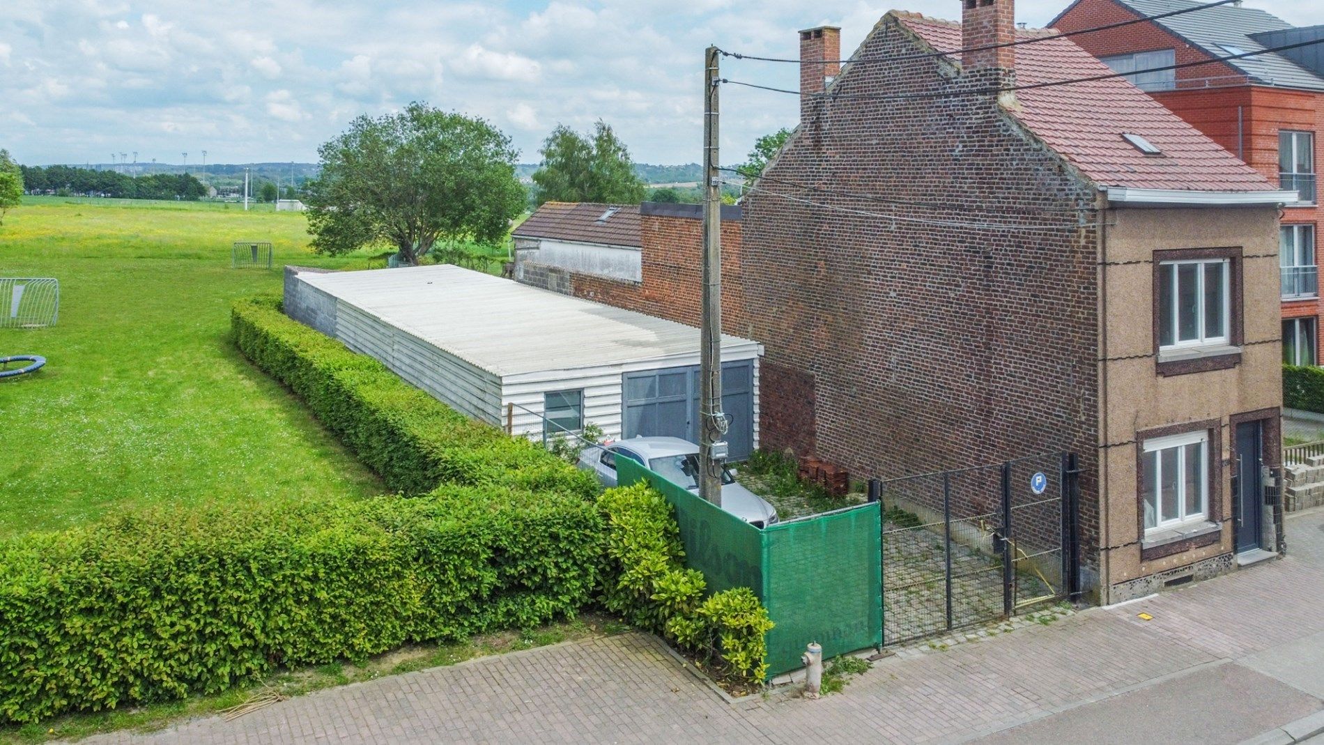 Bouwgrond zeer goed gelegen, op 1 km van het centrum van Tubize foto 2