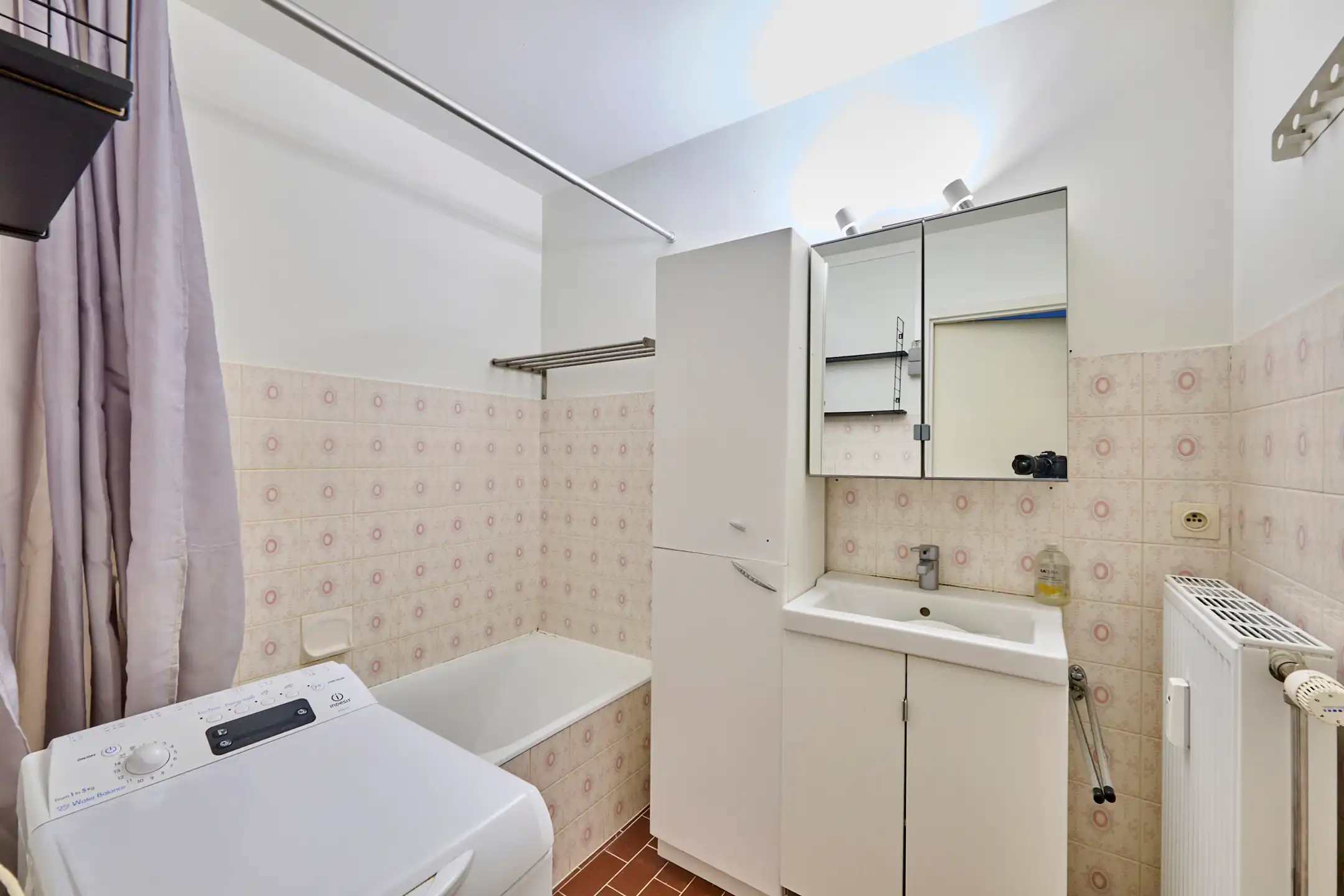 Centraal gelegen éénslaapkamerappartement in hartje Hasselt foto 11