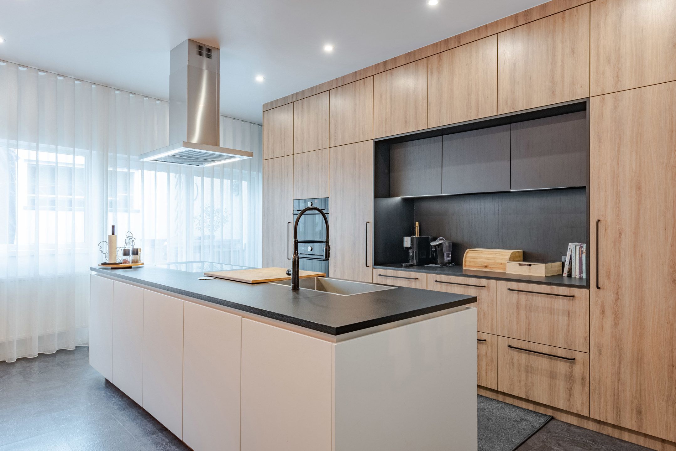 Verrassende woning met riante atelier te Spouwen foto 4