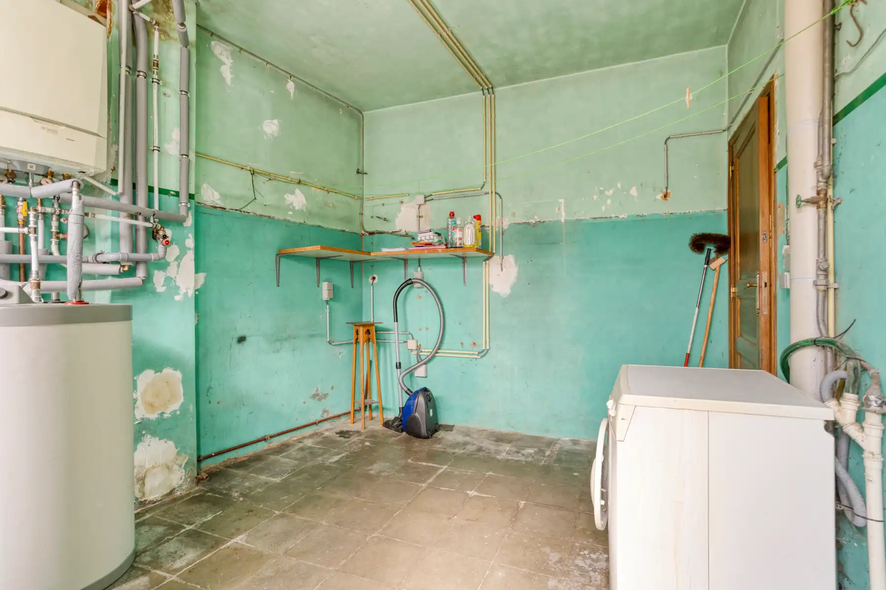 Charmante te renoveren woning met tuin in Appelterre foto 23