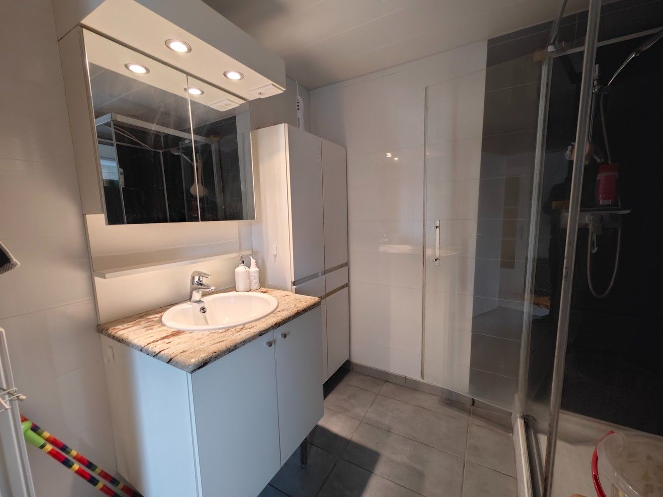 Grotendeels gerenov. gezinswoning met ruimte voor zelfst. activiteit foto 14