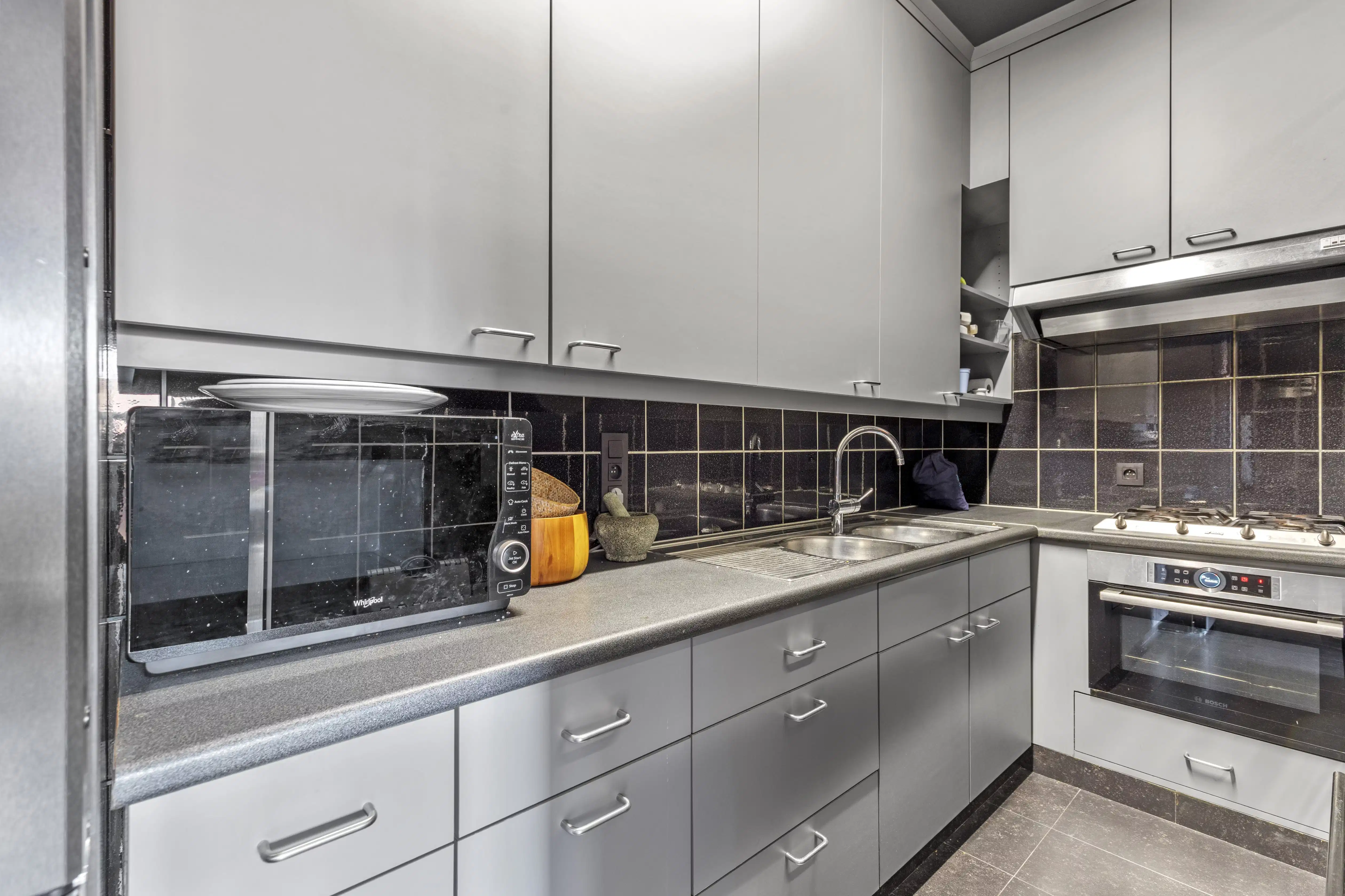 Gemeubeld 1-slaapkamer appartement met zonnig terras foto 5